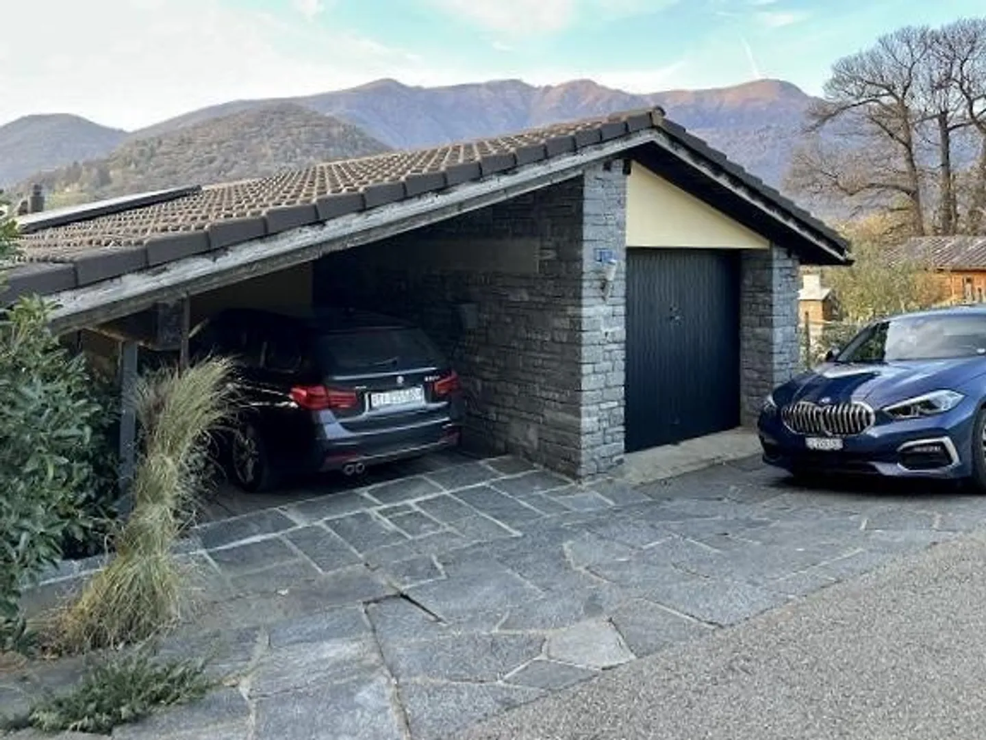 Country house with 2 apartments in a secluded location with plenty of land - Photo 51 of 55