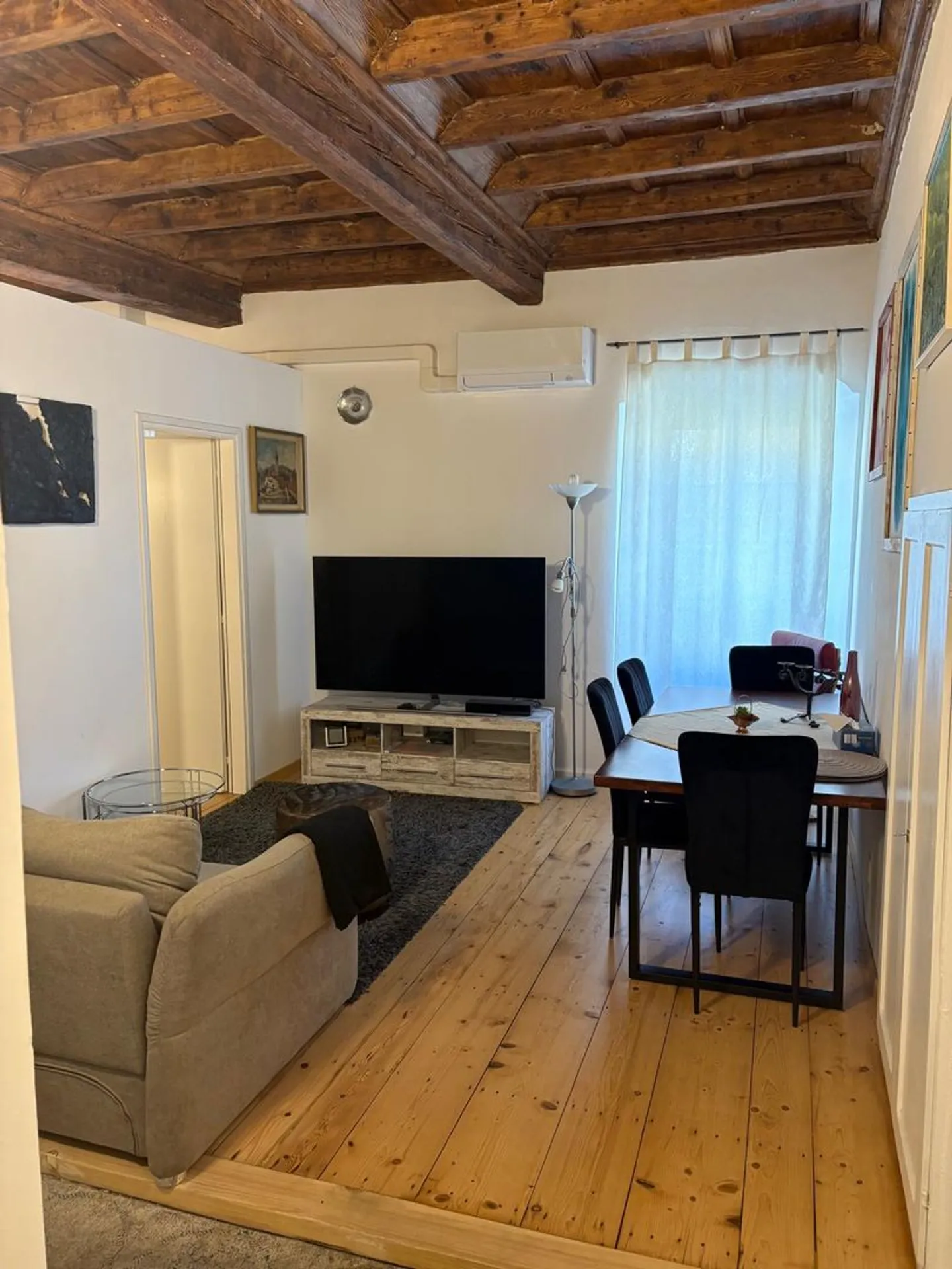 Charmante Wohnung im historischen Zentrum - Foto 2 von 5