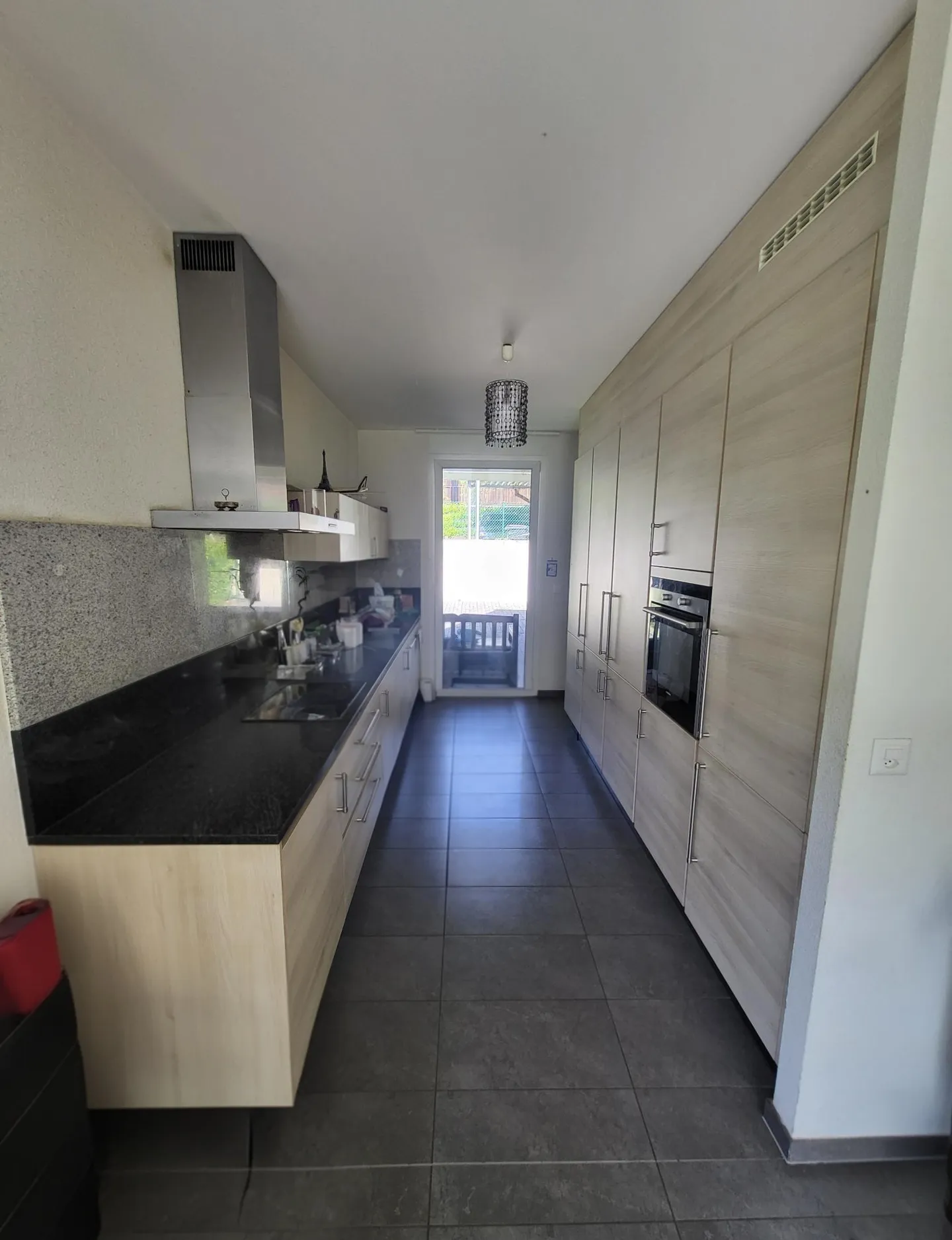Moderne Villa mit Garten - Foto 4 von 10