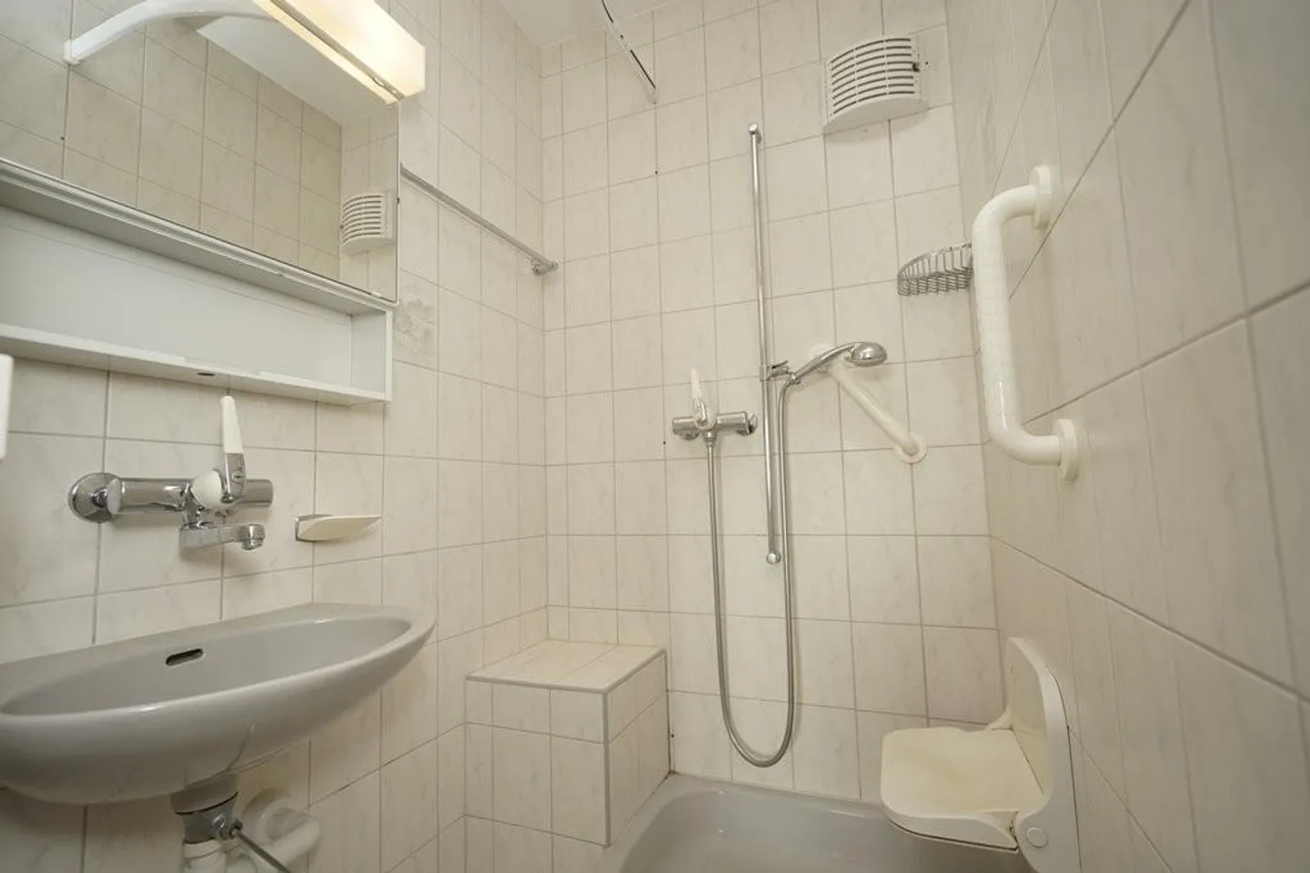 4.5-room apartment with stunning views for rent - Photo 11 of 12