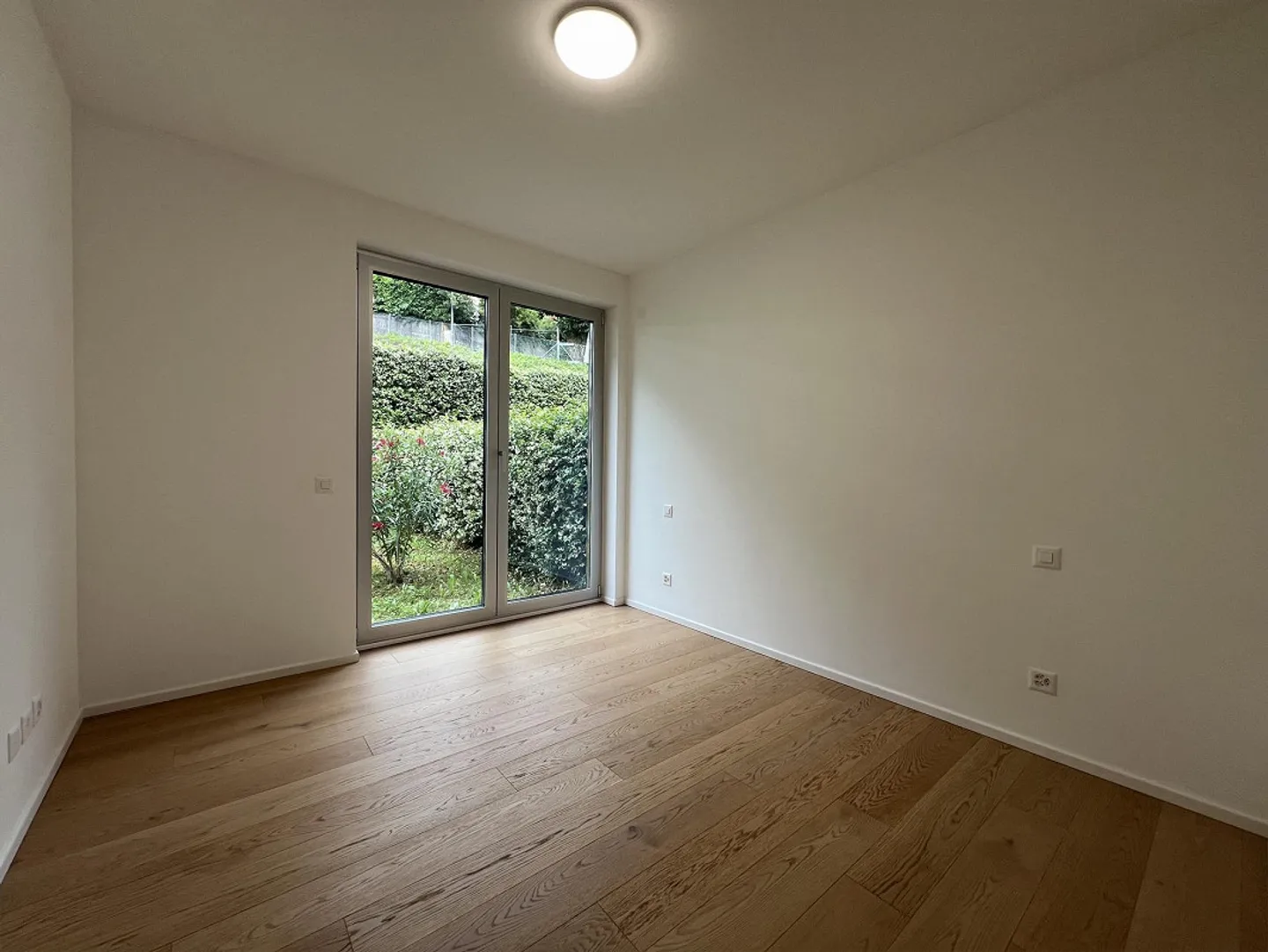 Sunny 4.5 Room Apartment with Lake View - also Rent-to-Buy - Photo 9 of 13