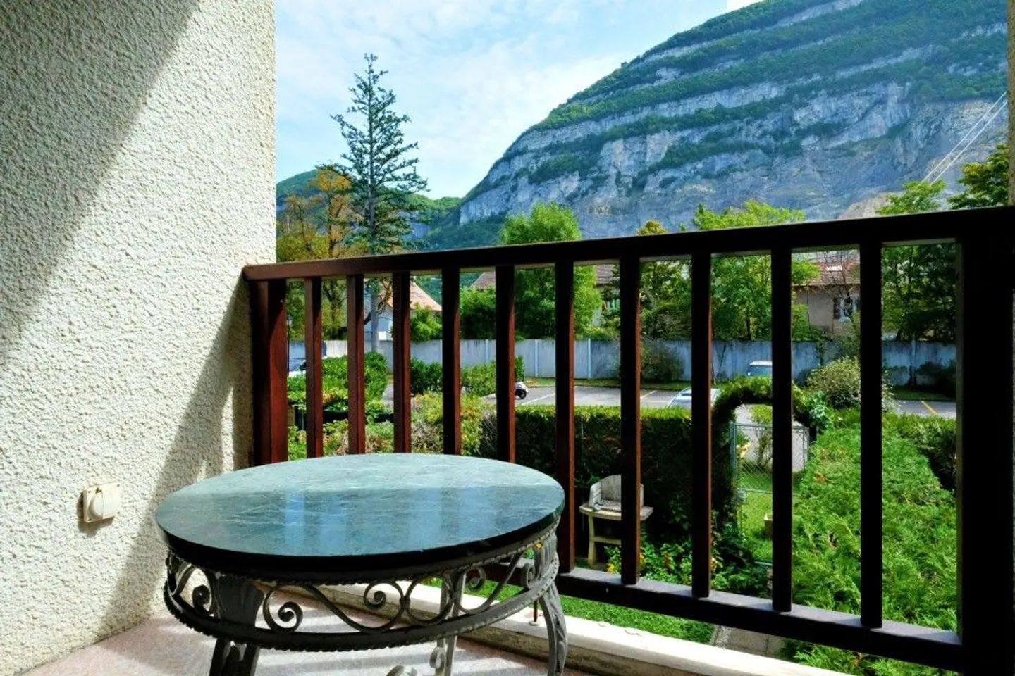 In affitto - Bellissimo appartamento di 4 stanze con 2 balconi a Veyrier - Foto 1 di 6