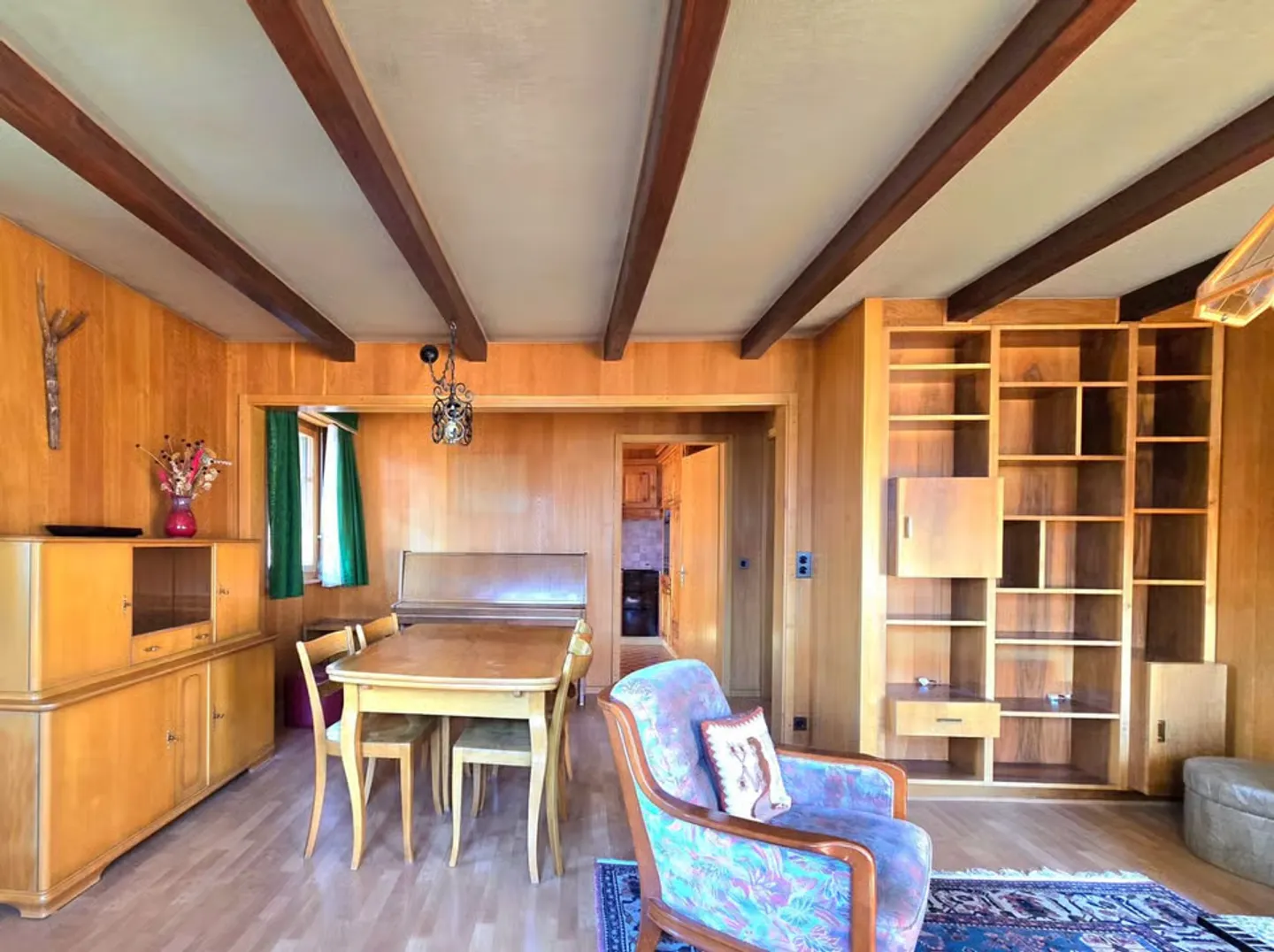 Grande maison familiale avec 2 appartements, surface commerciale, grange et exté - Foto 7 von 13