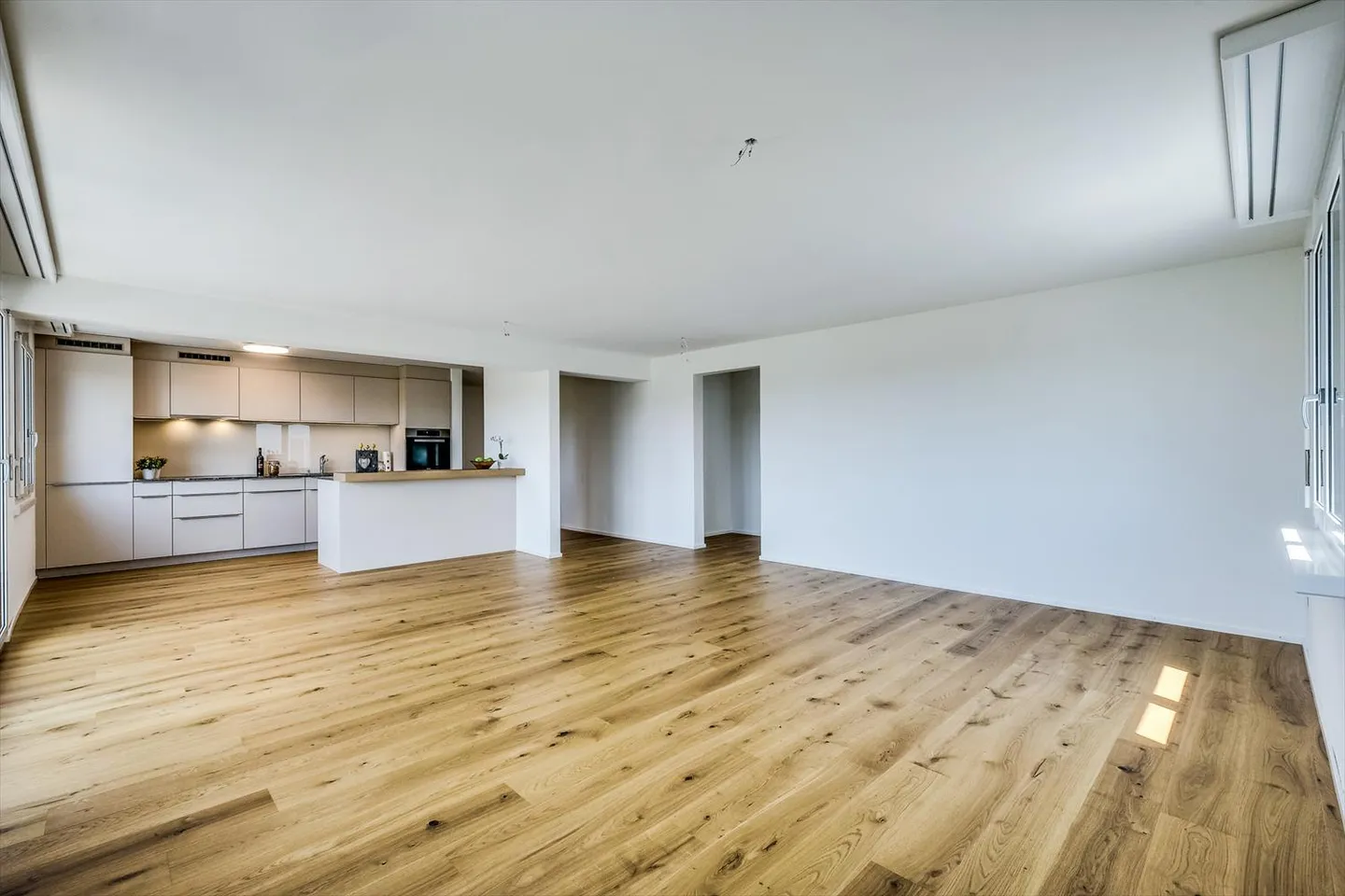Grosszügiges Zuhause! - Foto 4 von 6