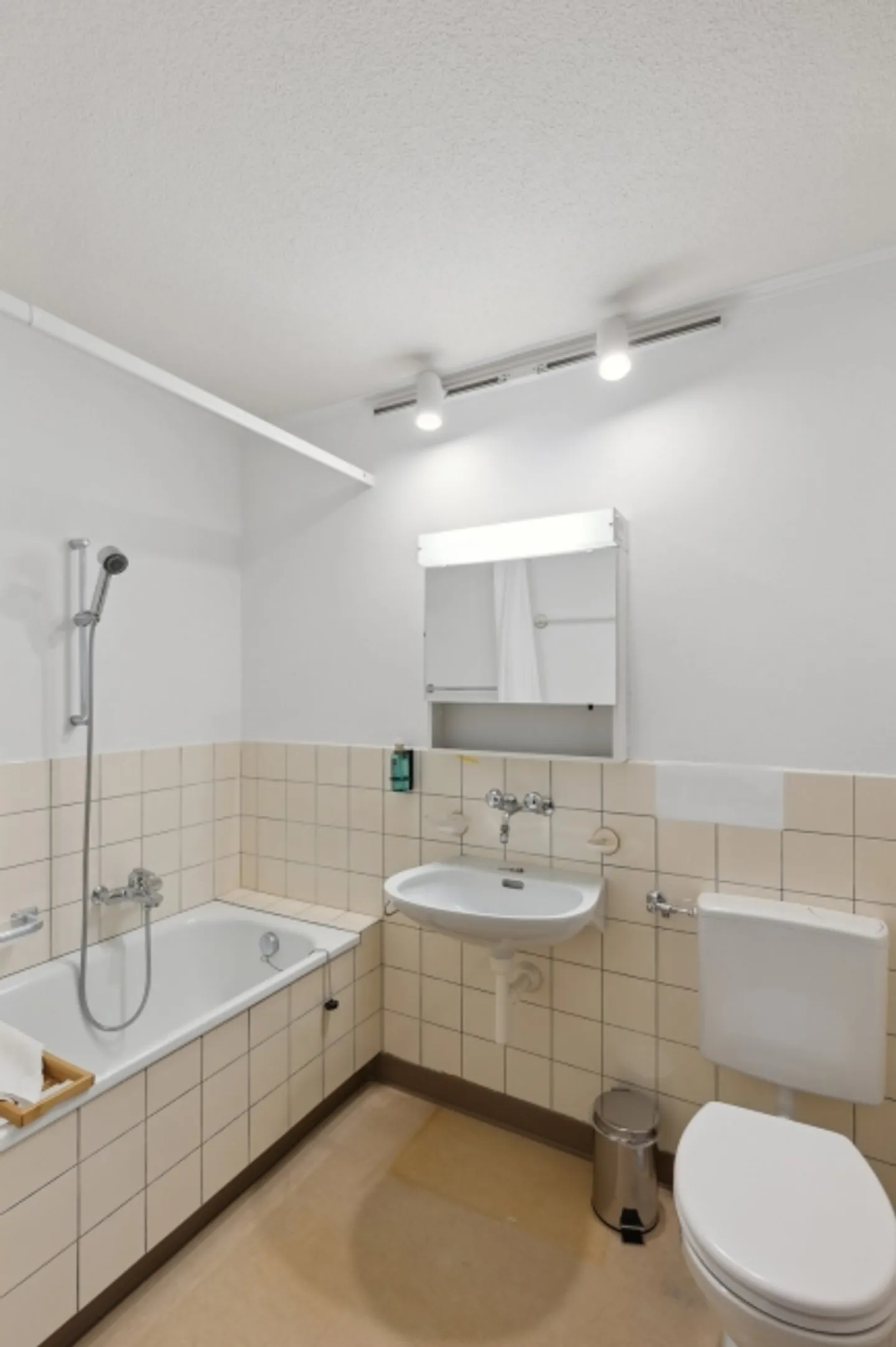 Appartement meublé de 3,5 pièces à Herisau - Limité jusqu'au 31.07.2027 - Photo 4 sur 5