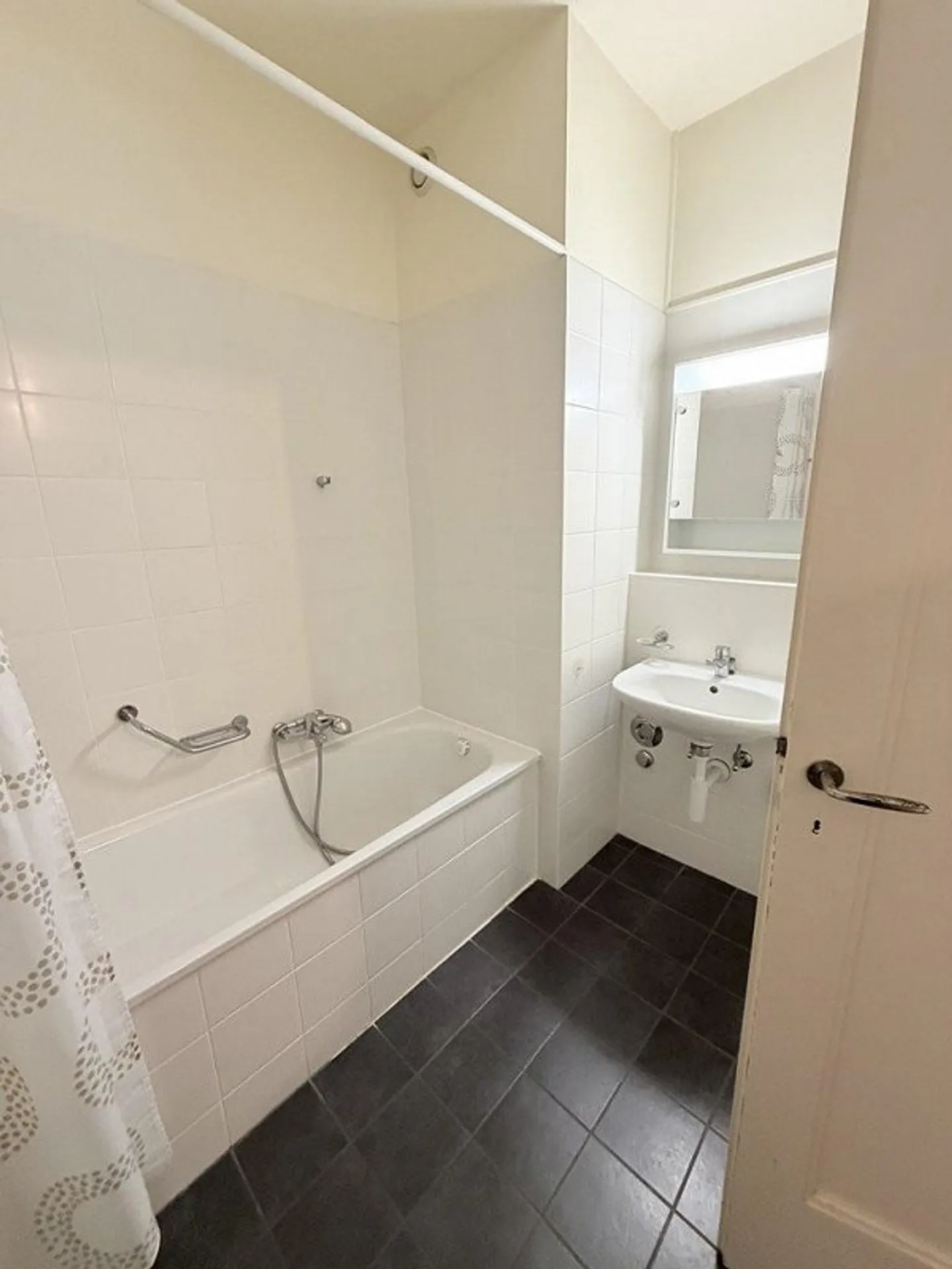 Zu ergreifen! Charmante Wohnung im Herzen von Genf! - Foto 5 von 5