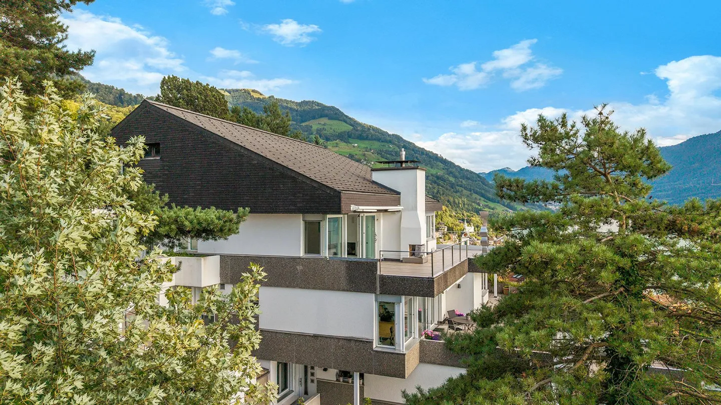 Terrace Jewel with Breathtaking Lake View - Photo 9 of 11