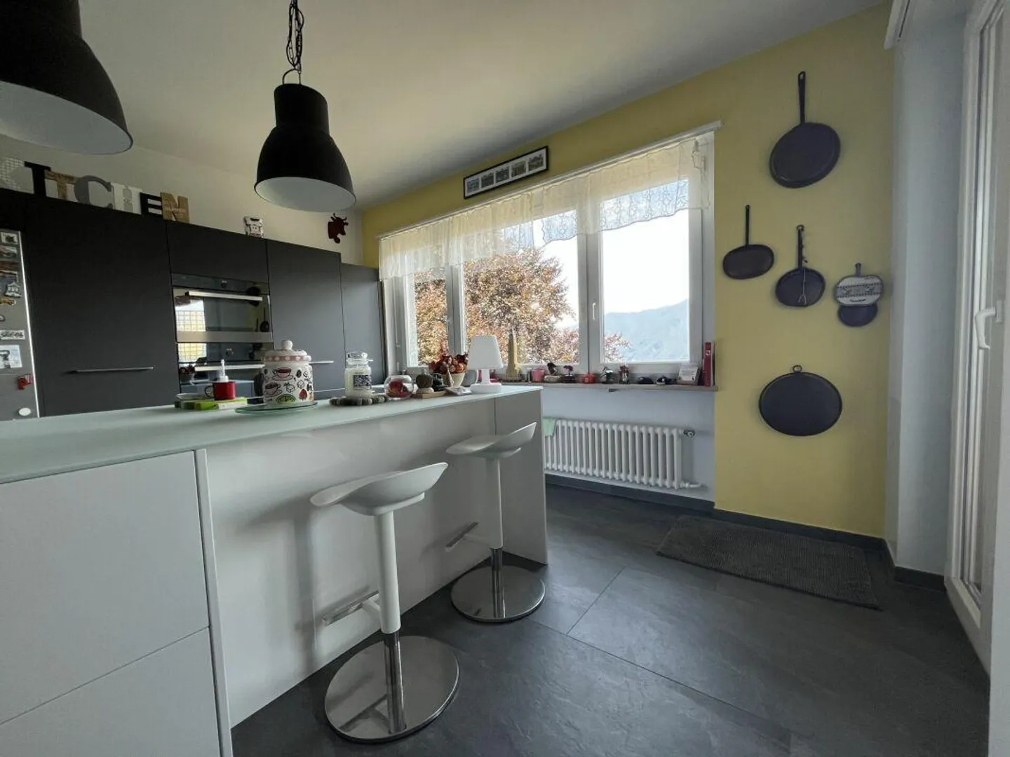 Villa avec piscine dans un emplacement panoramique - Photo 5 sur 12