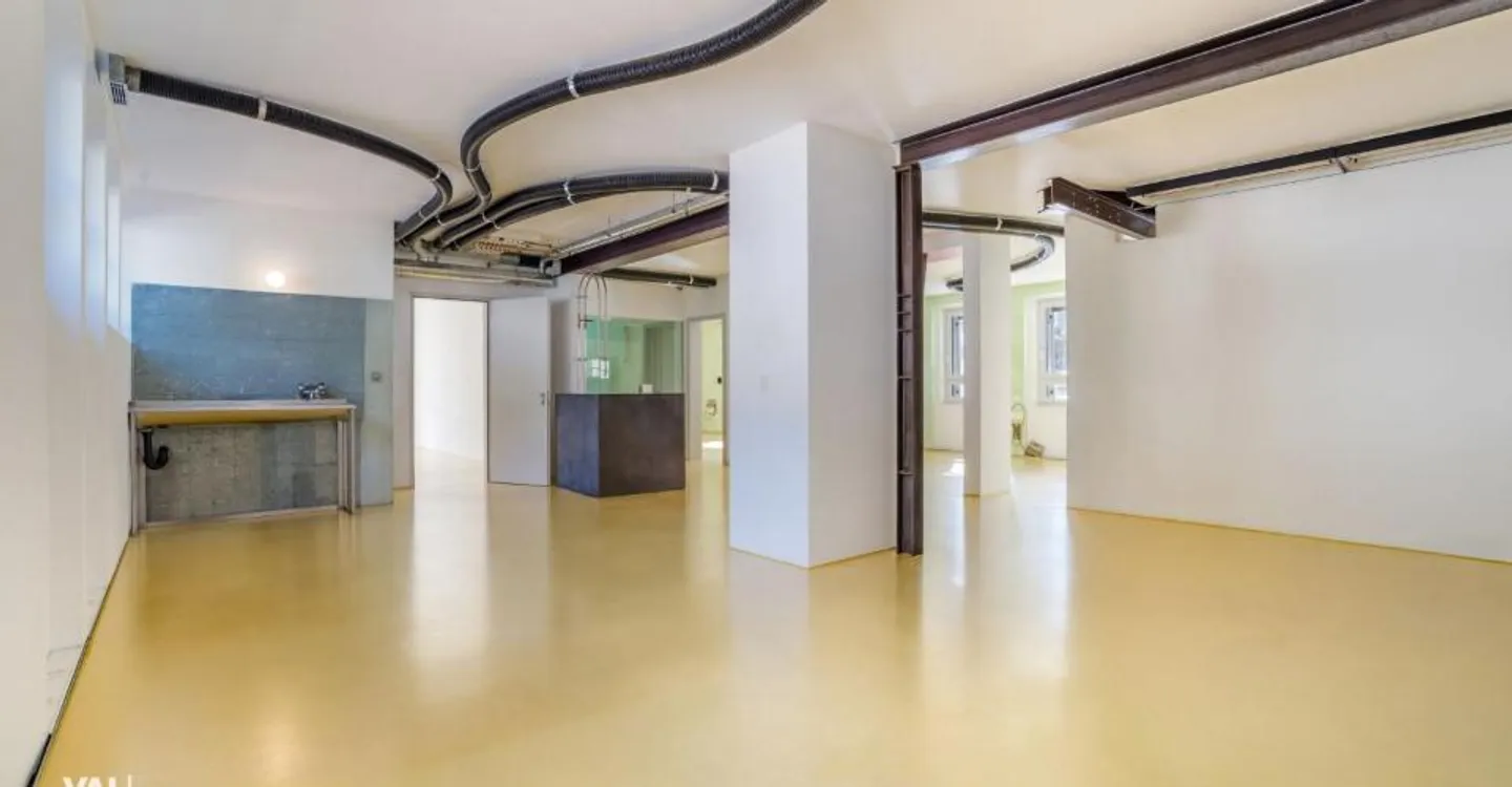 Spazio ufficio in una posizione centrale - Foto 5 di 12