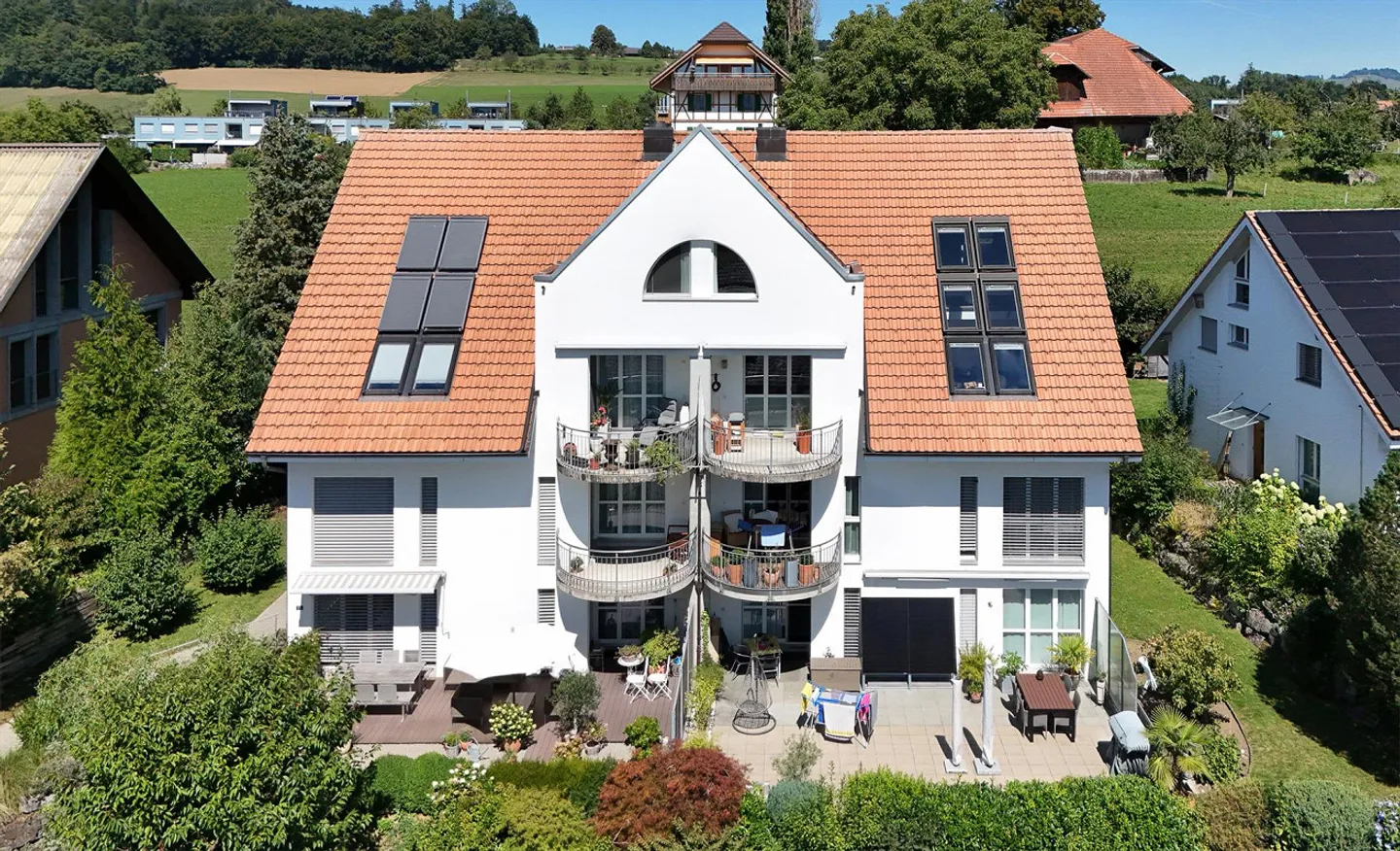 Stylish condominium in a beautiful location in Rüfenacht - Photo 20 of 23