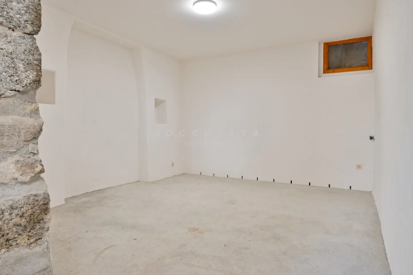 Characteristic fully renovated house with large hobby room - Photo 15 of 15