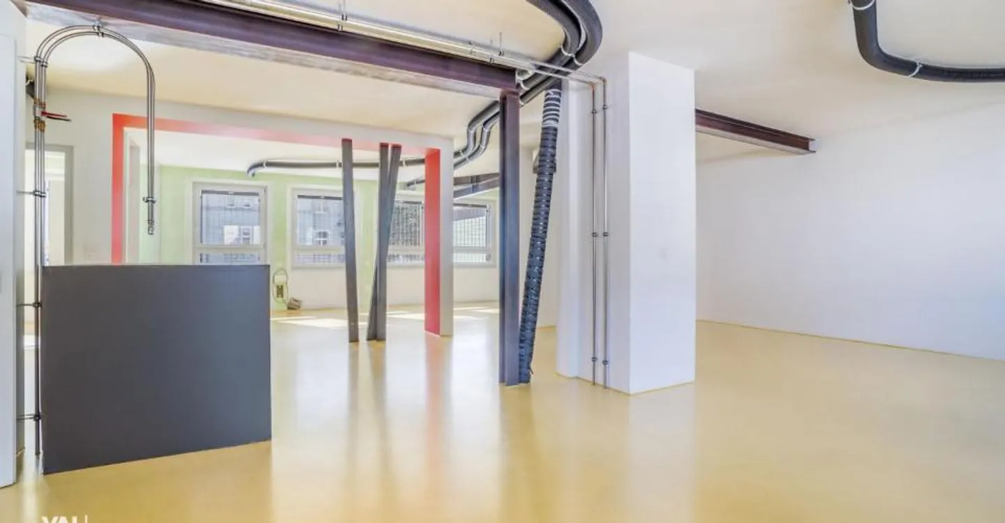 Spazio ufficio in una posizione centrale - Foto 8 di 12