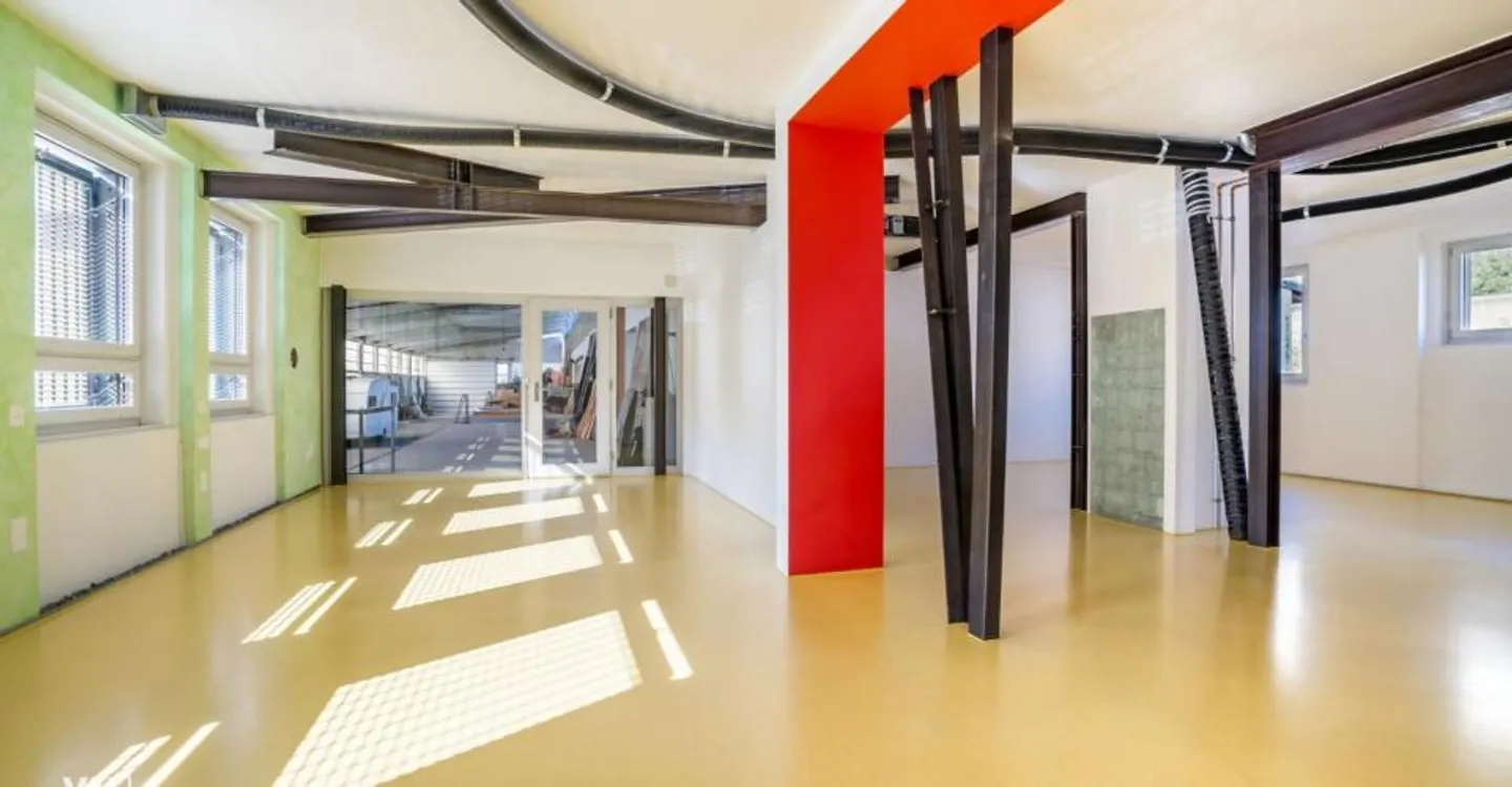 Spazio ufficio in una posizione centrale - Foto 9 di 12