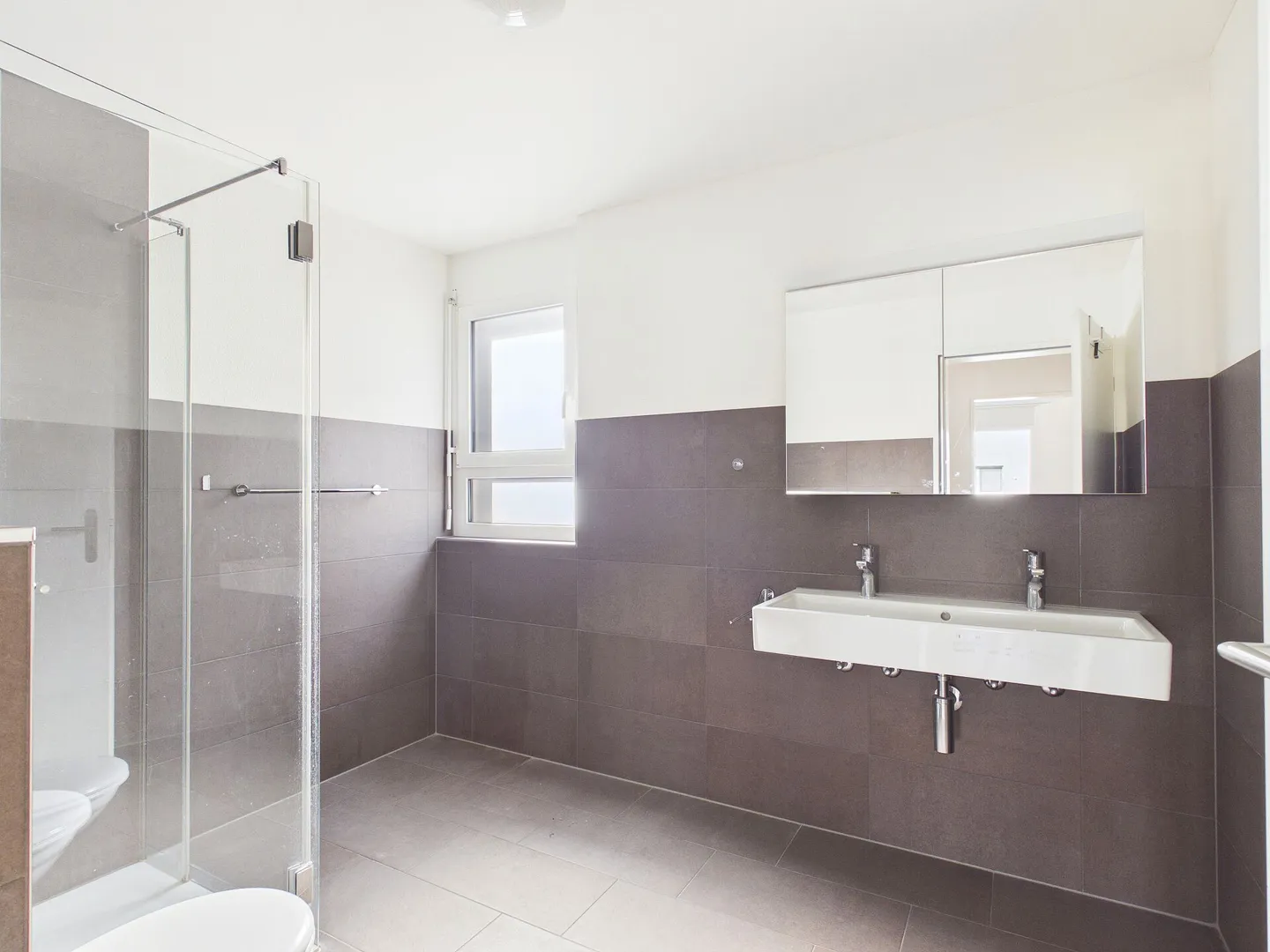 Spacious and light-filled family townhouse - Photo 10 of 20