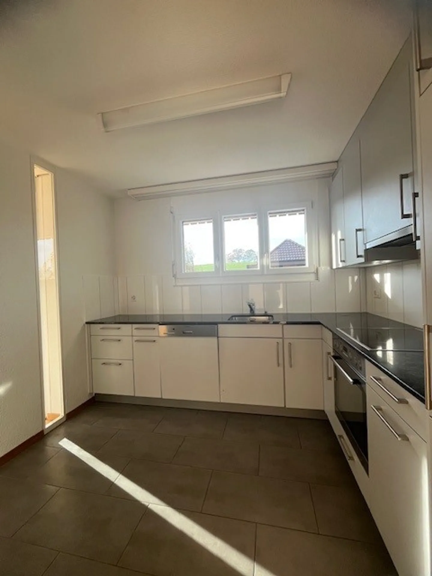 Ihre Wohlfühloase! Heimelige 4.0-Zimmerwohnung im Grünen zu vermieten - Foto 1 von 12