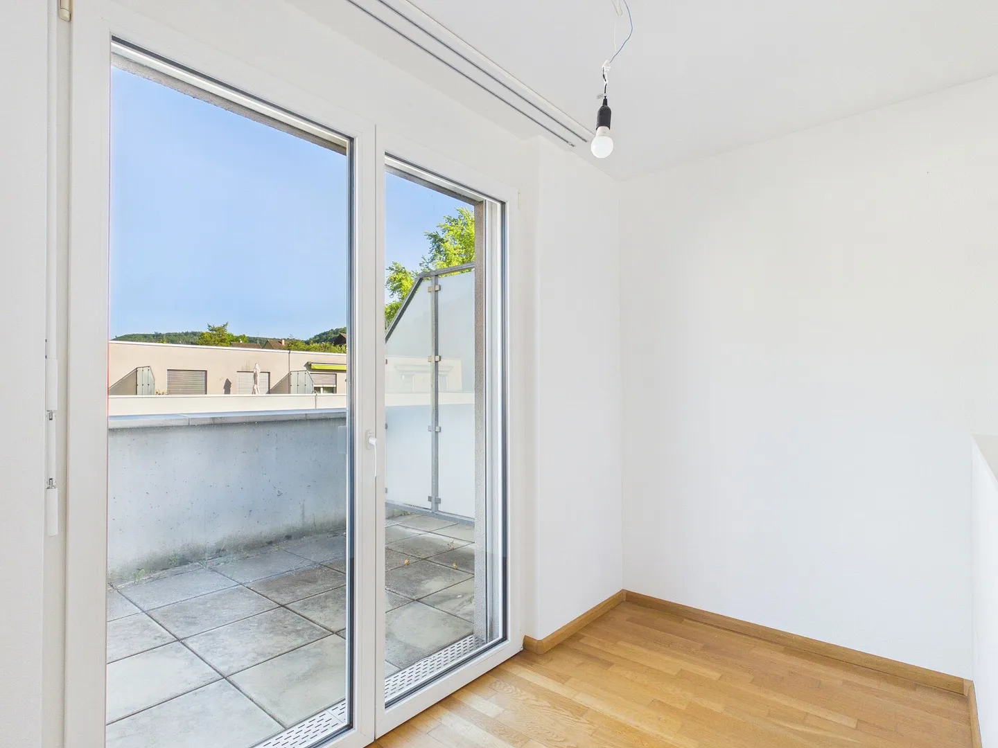 Spacious and light-filled family townhouse - Photo 13 of 20