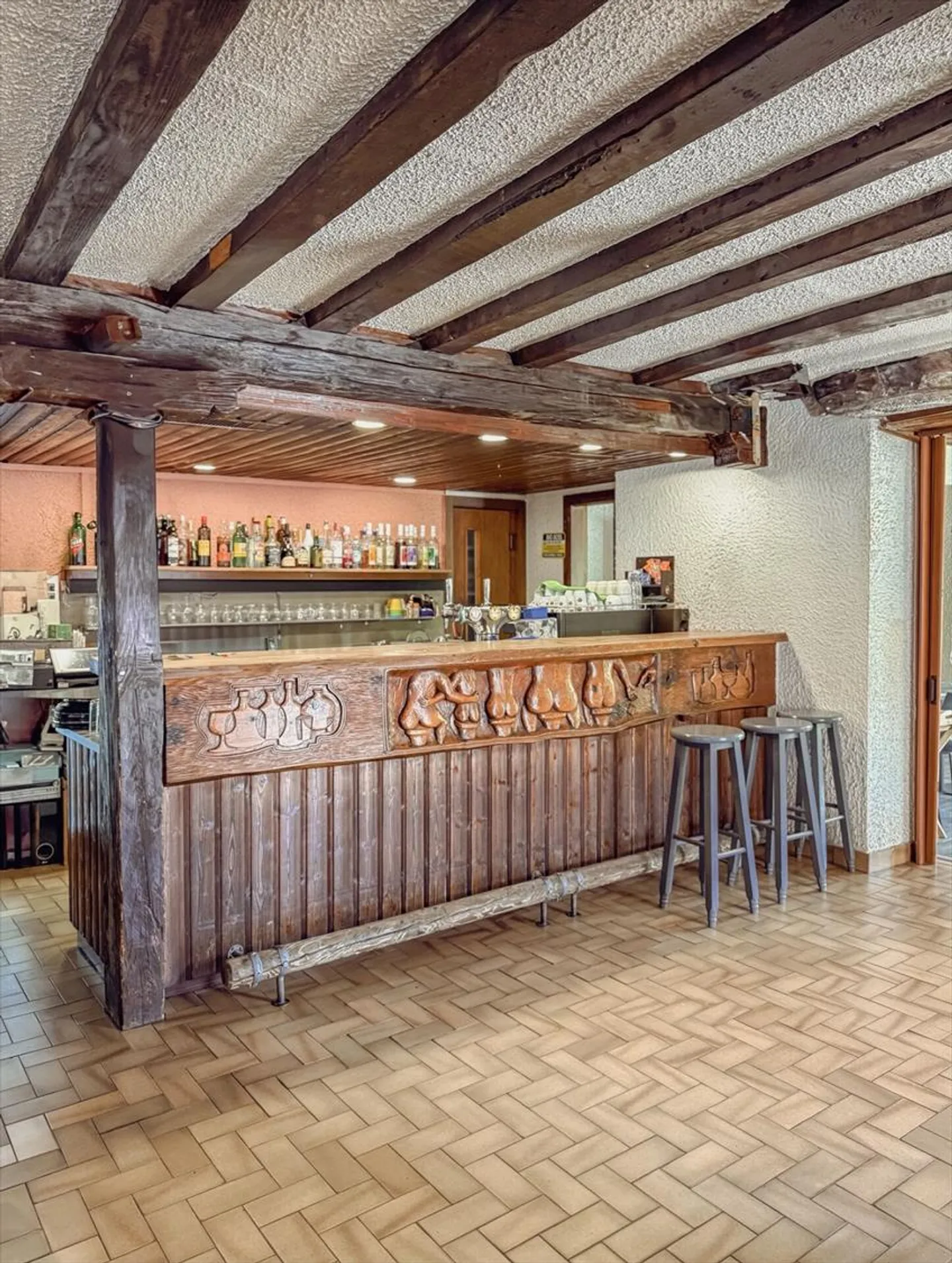 Restaurant - Photo 4 of 10