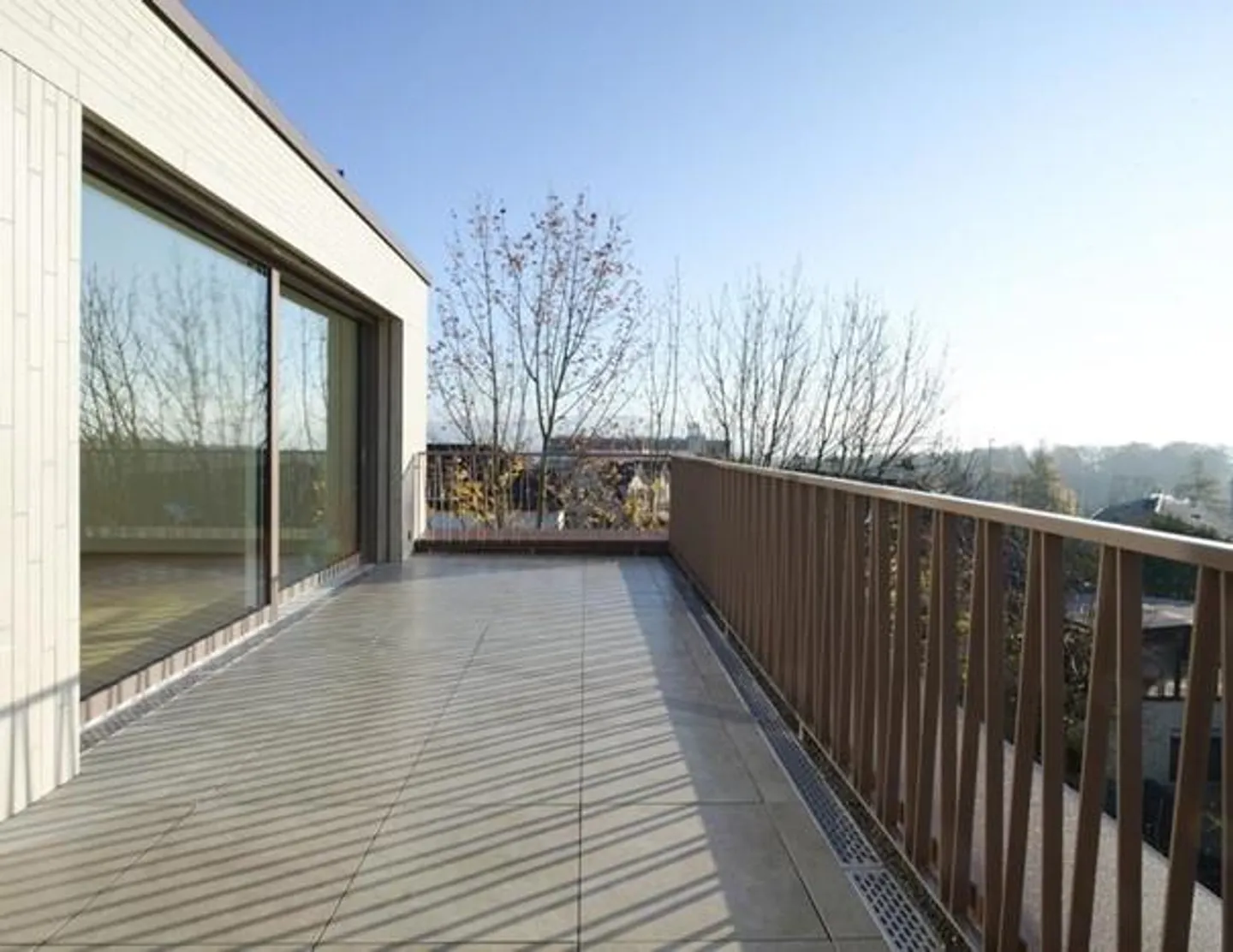 Very sunny penthouse apartment near Sihlcity and green zone - Photo 1 of 19