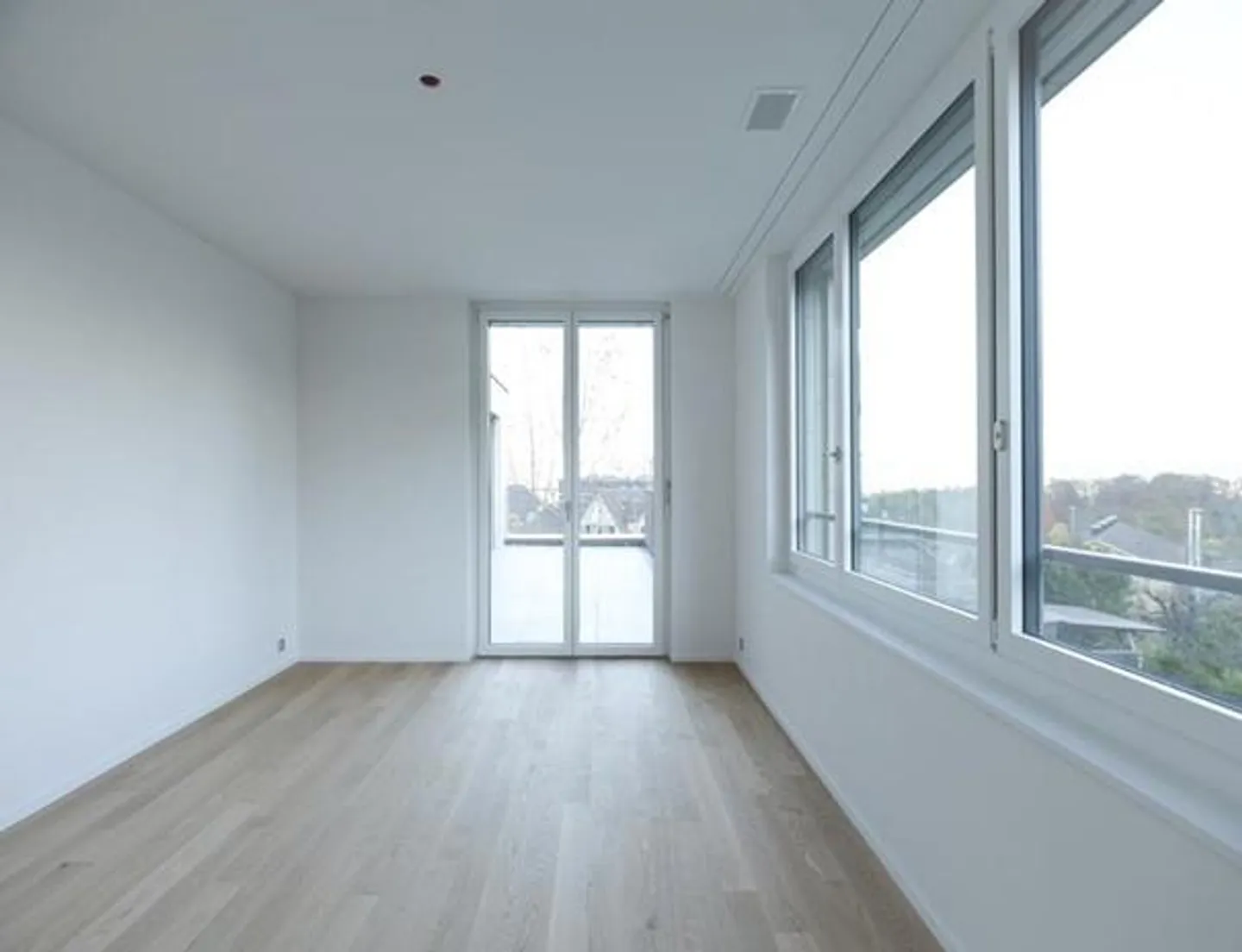 Very sunny penthouse apartment near Sihlcity and green zone - Photo 9 of 19