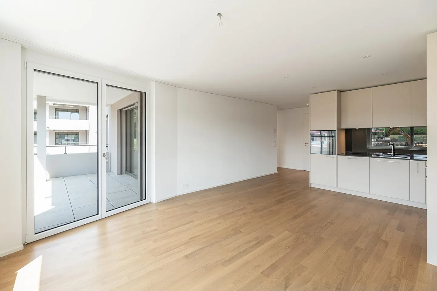 Première occupation dans un appartement penthouse élégant - mattenpark.ch - Photo 4 sur 11