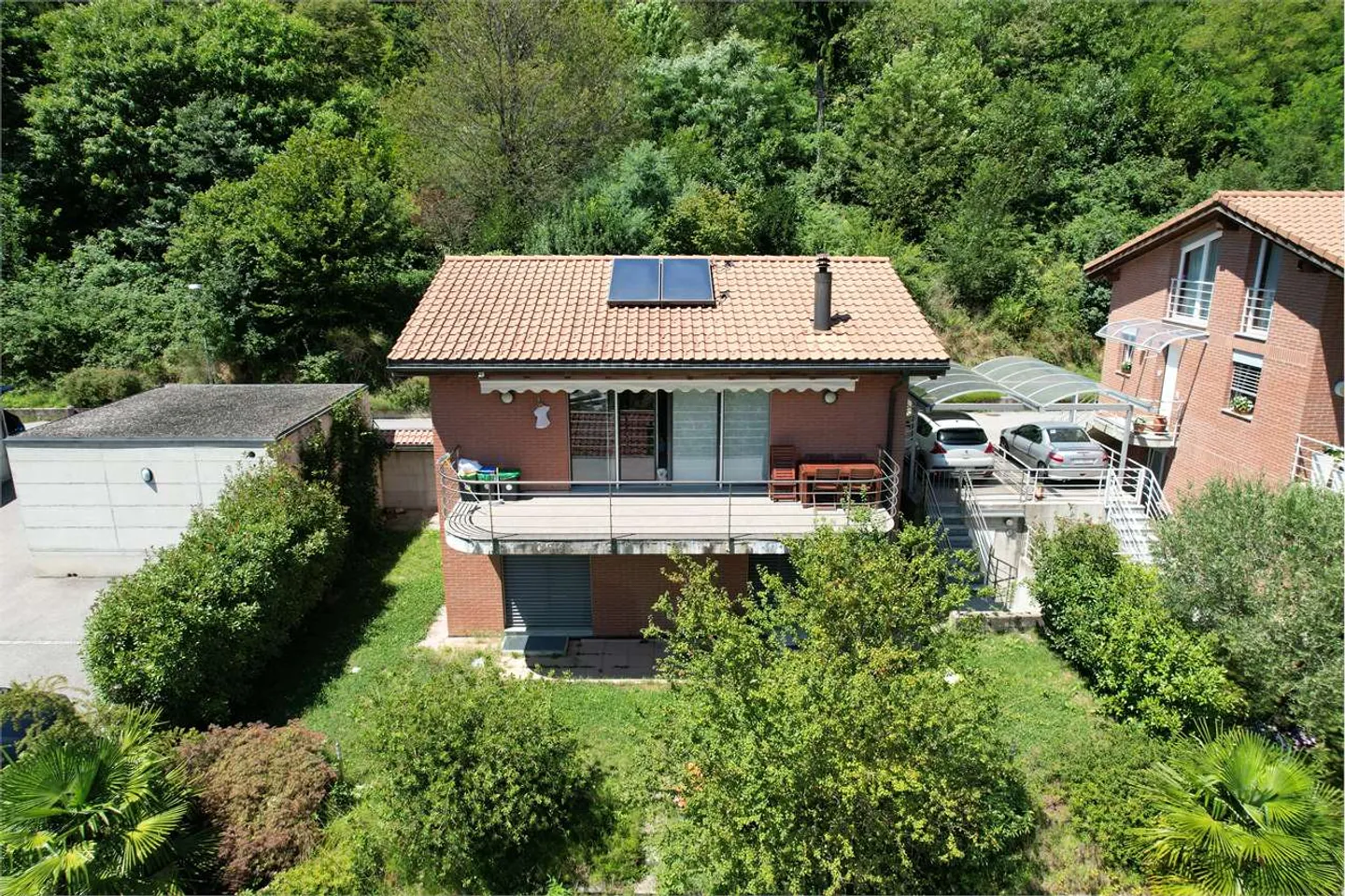 Canobbio - Detached House with Lake View - Photo 2 of 12