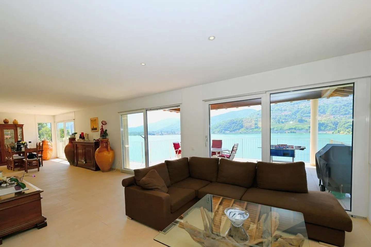 Luxusvilla mit Seeblick - Foto 11 von 26