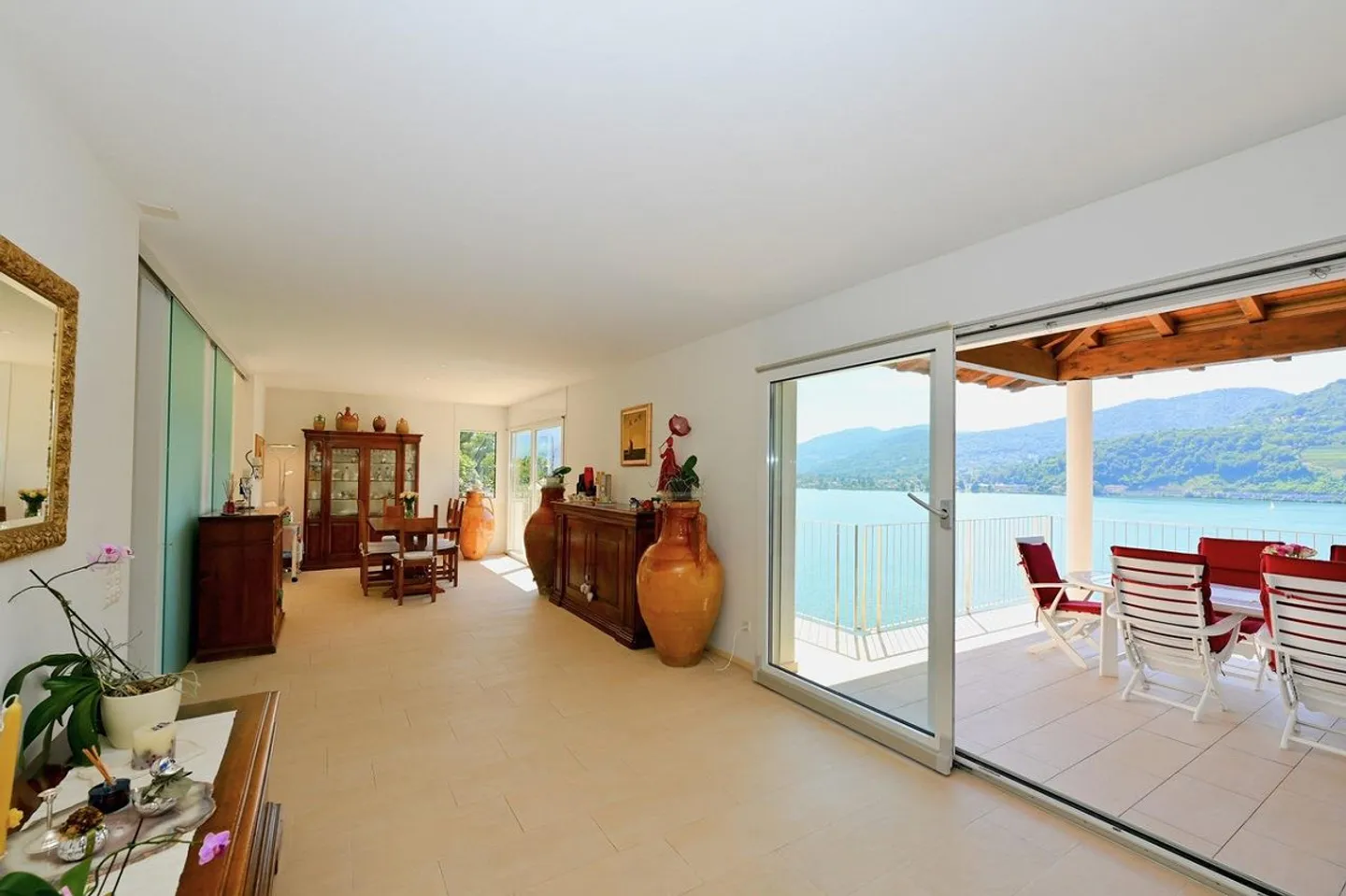 Luxusvilla mit Seeblick - Foto 12 von 26