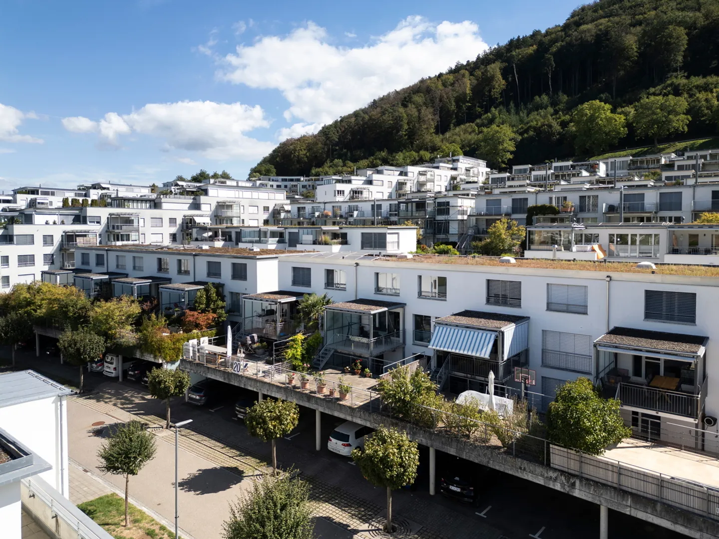 Familienhaus mit fantastischer Aussicht - Foto 1 von 12