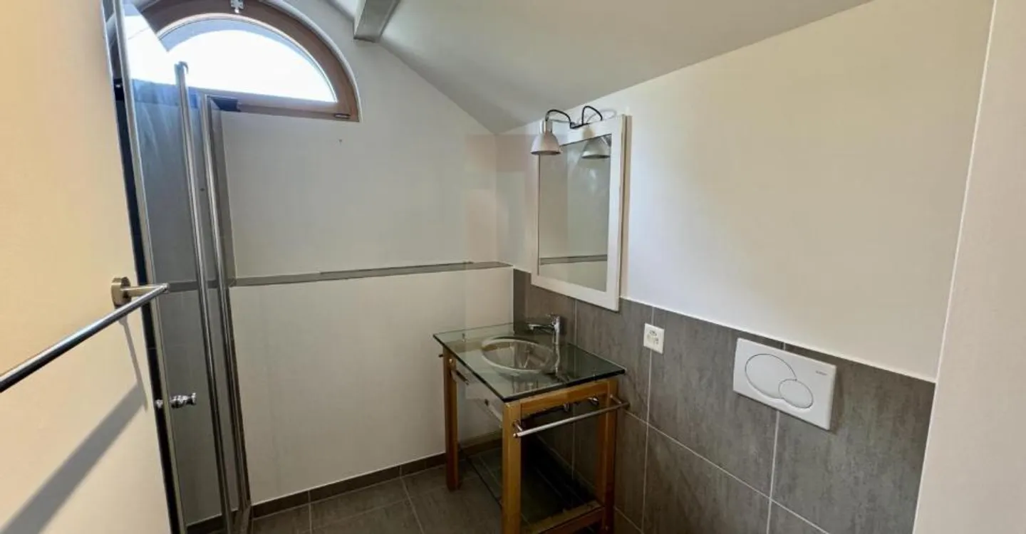 10-room House - Photo 13 of 13