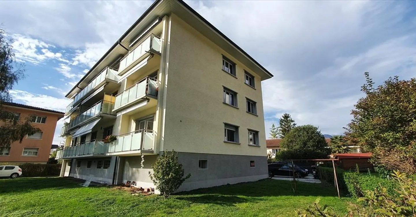Renoviertes Lagerhaus in Villeneuve - Foto 1 von 7