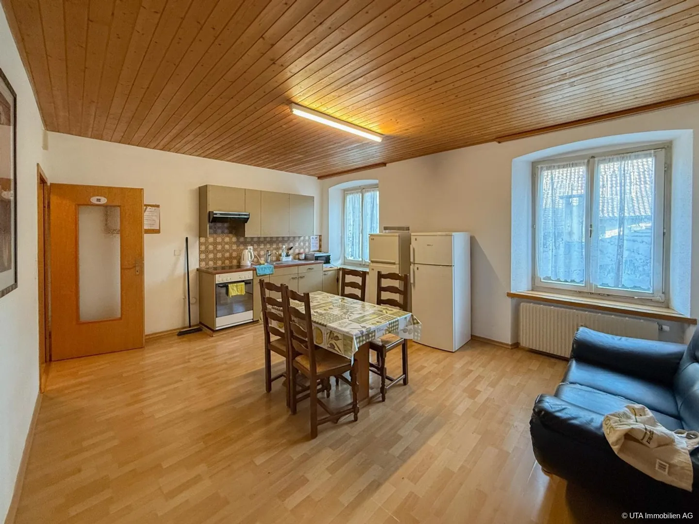 Propriété d'investissement charmante avec caractère et espace pour des visions - Photo 13 sur 16