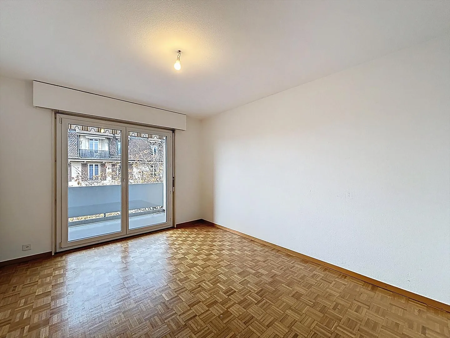 3.5 Room Apartment - Photo 4 of 7