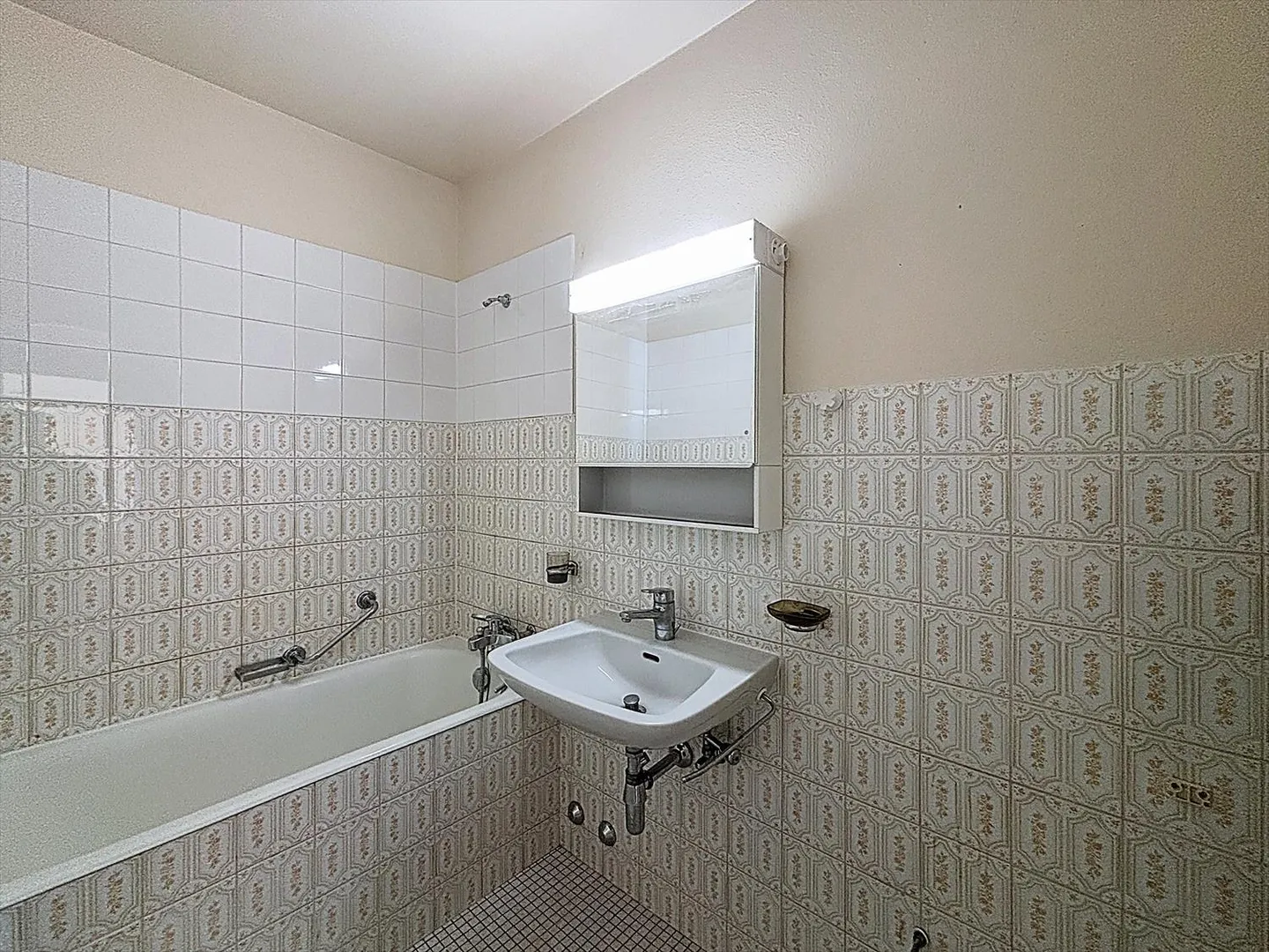 3.5 Room Apartment - Photo 5 of 7