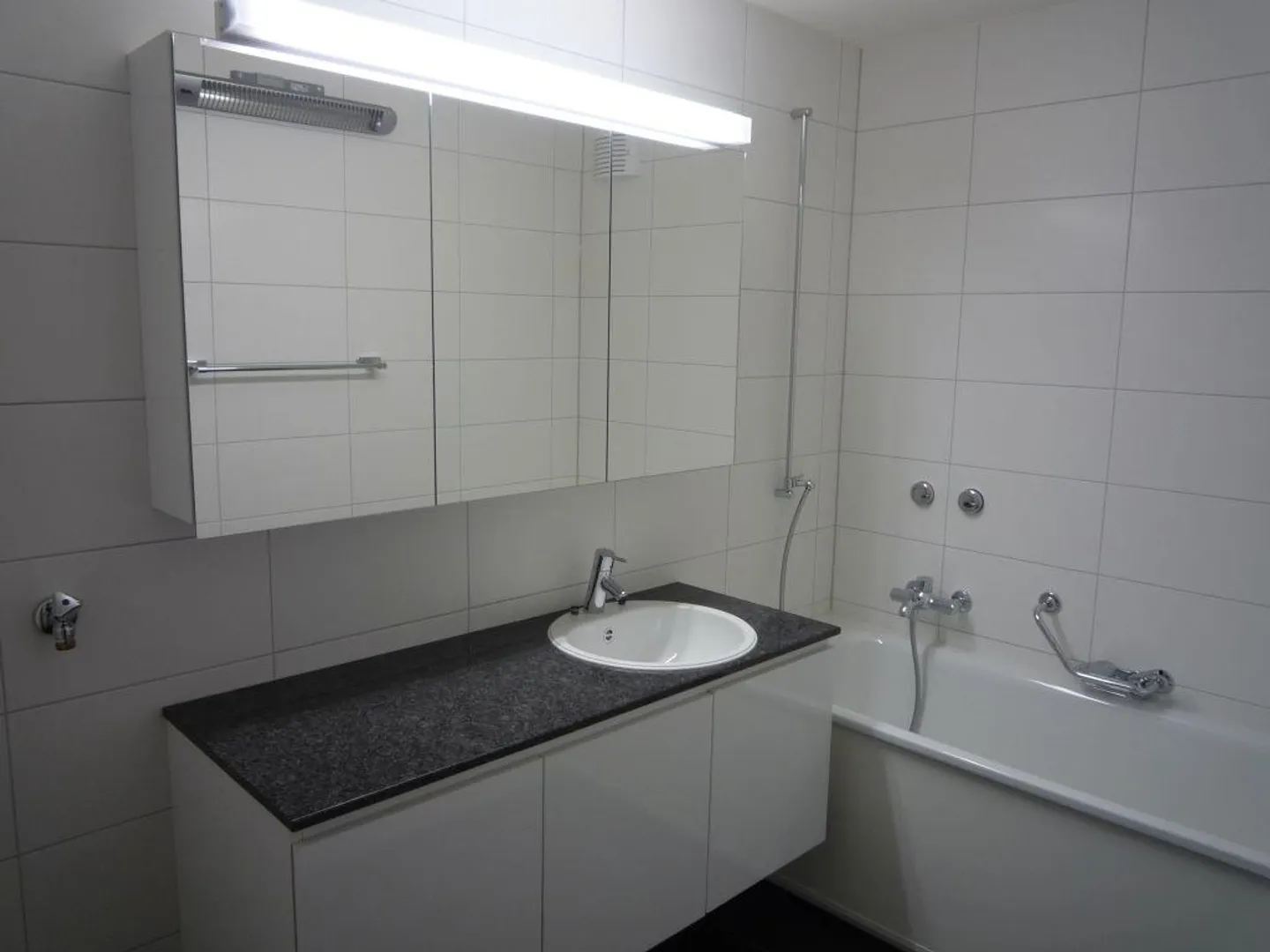 Maisonette apartment with plenty of space - Perfect for families - Photo 3 of 6