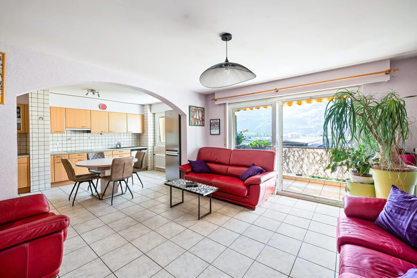 Spacious 4.5 room penthouse of 111 m2 gross in Conthey - Photo 1 of 18