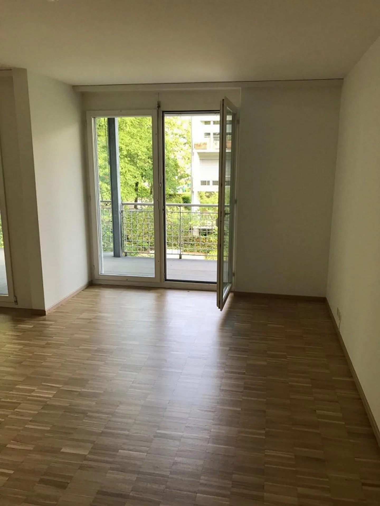 Spacious 3.5-room apartment with 2 balconies - Photo 7 of 11