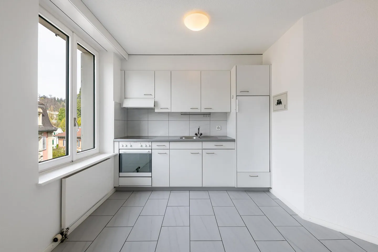 Bright apartment with 2 balconies & view of Pilatus – near Allmend/Eichhof - Photo 3 of 7