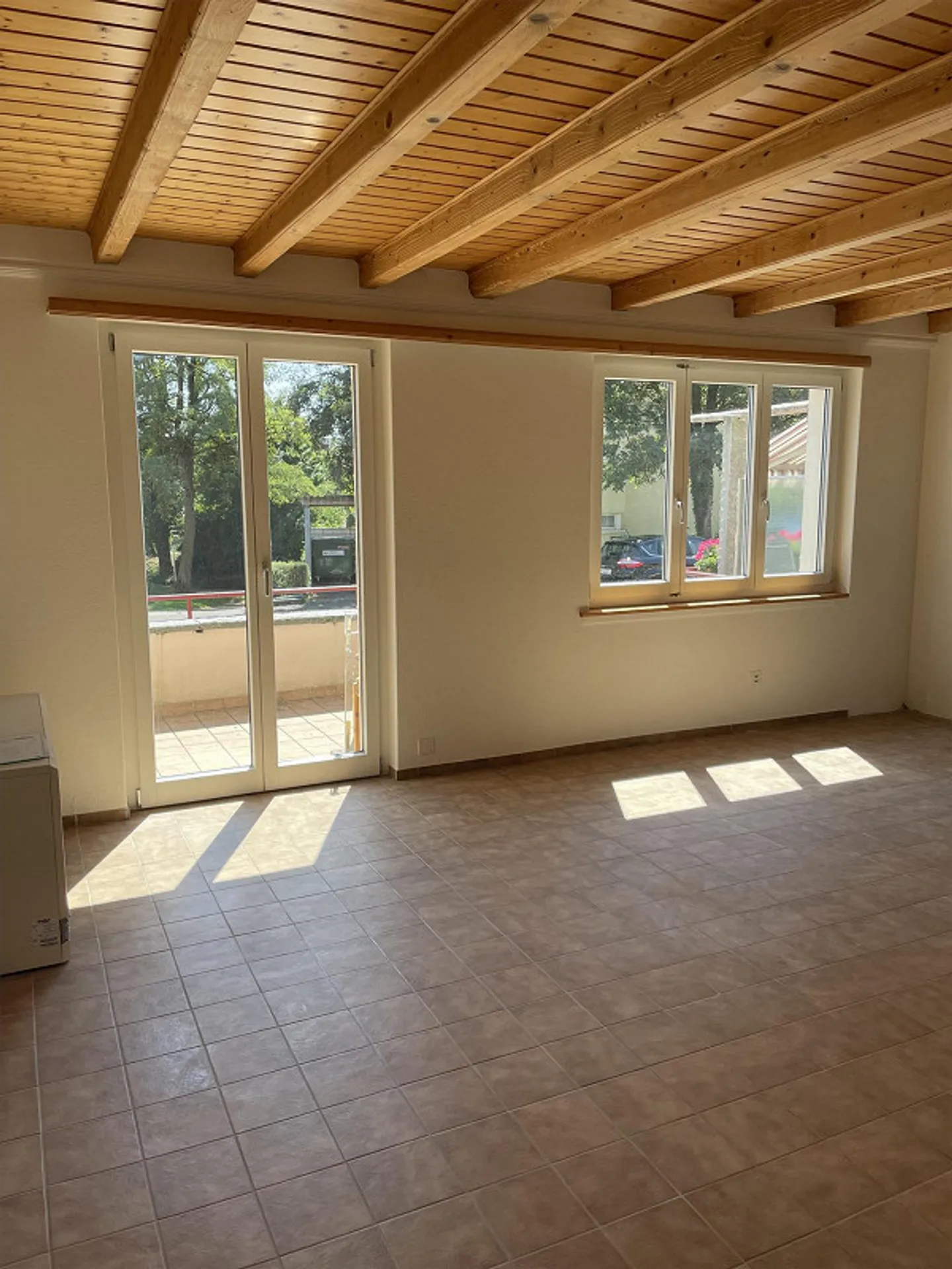 Casa a schiera accogliente con giardino anteriore a Neuhausen am Rheinfall - Foto 3 di 13
