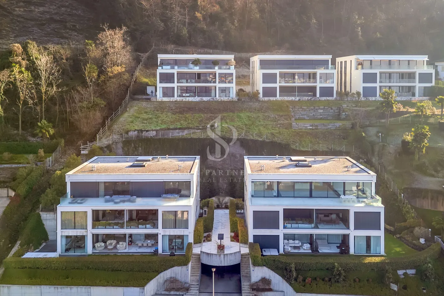 Appartamento di Lusso con Vista Lago - Foto 1 di 11