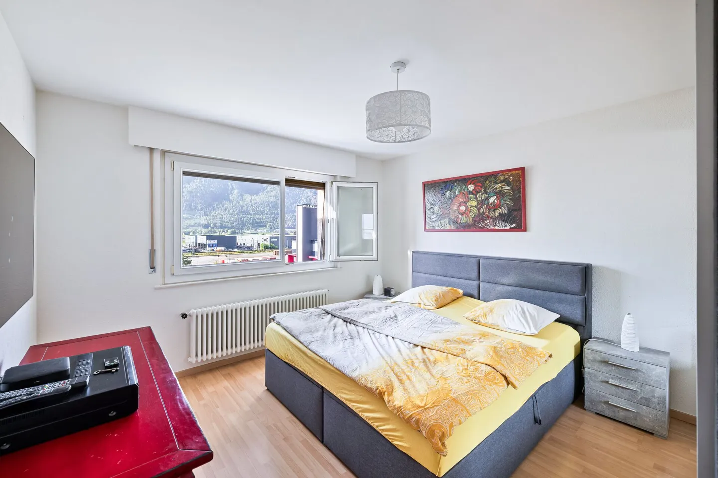 Spacious 4.5 room penthouse of 111 m2 gross in Conthey - Photo 11 of 18
