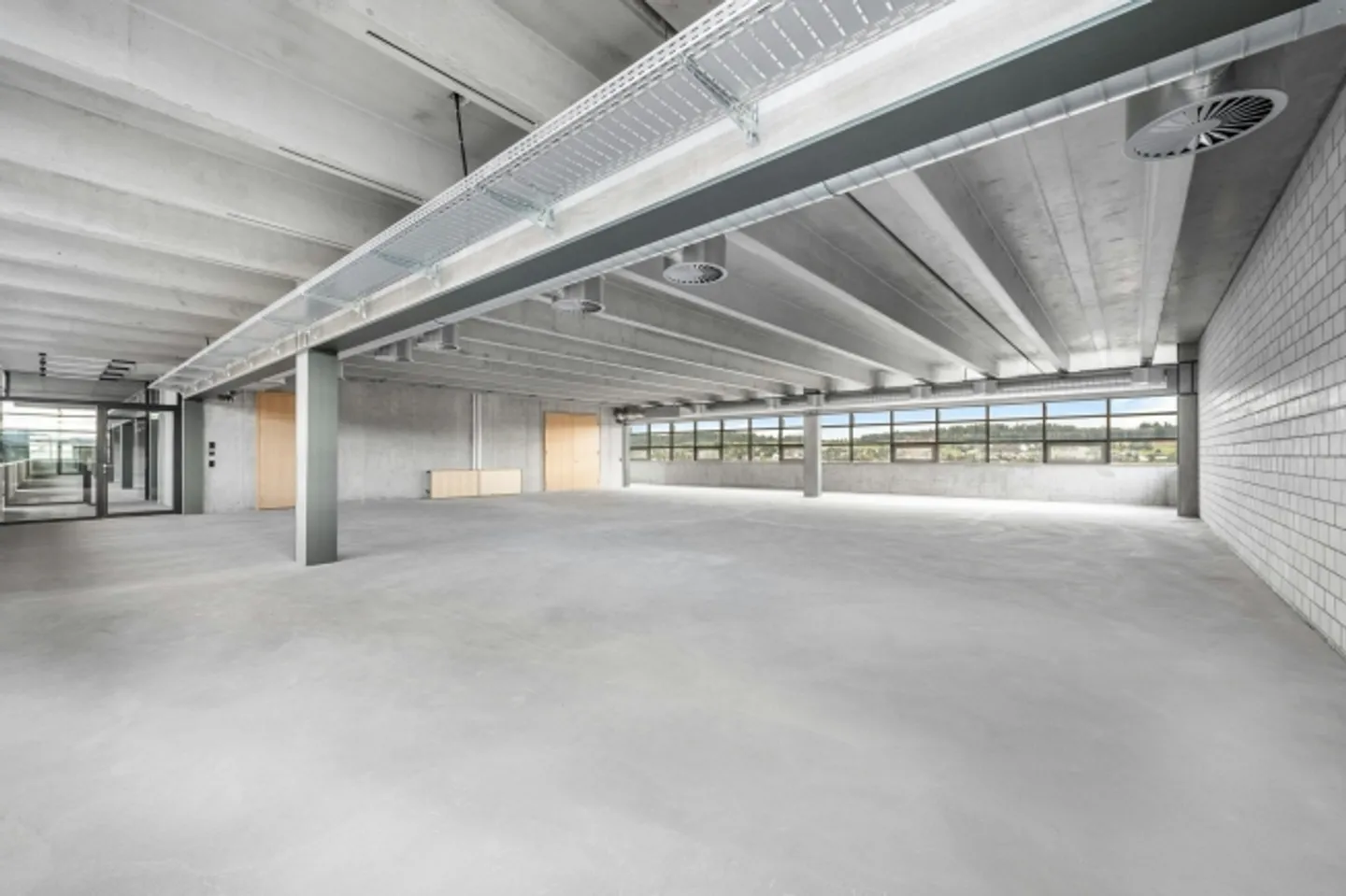 Arbeiten mit Weitblick BÃ¼ro-/GewerbeflÃ¤chen ab 134mÂ² im Zwhatt-Penthouse - Foto 1 von 12