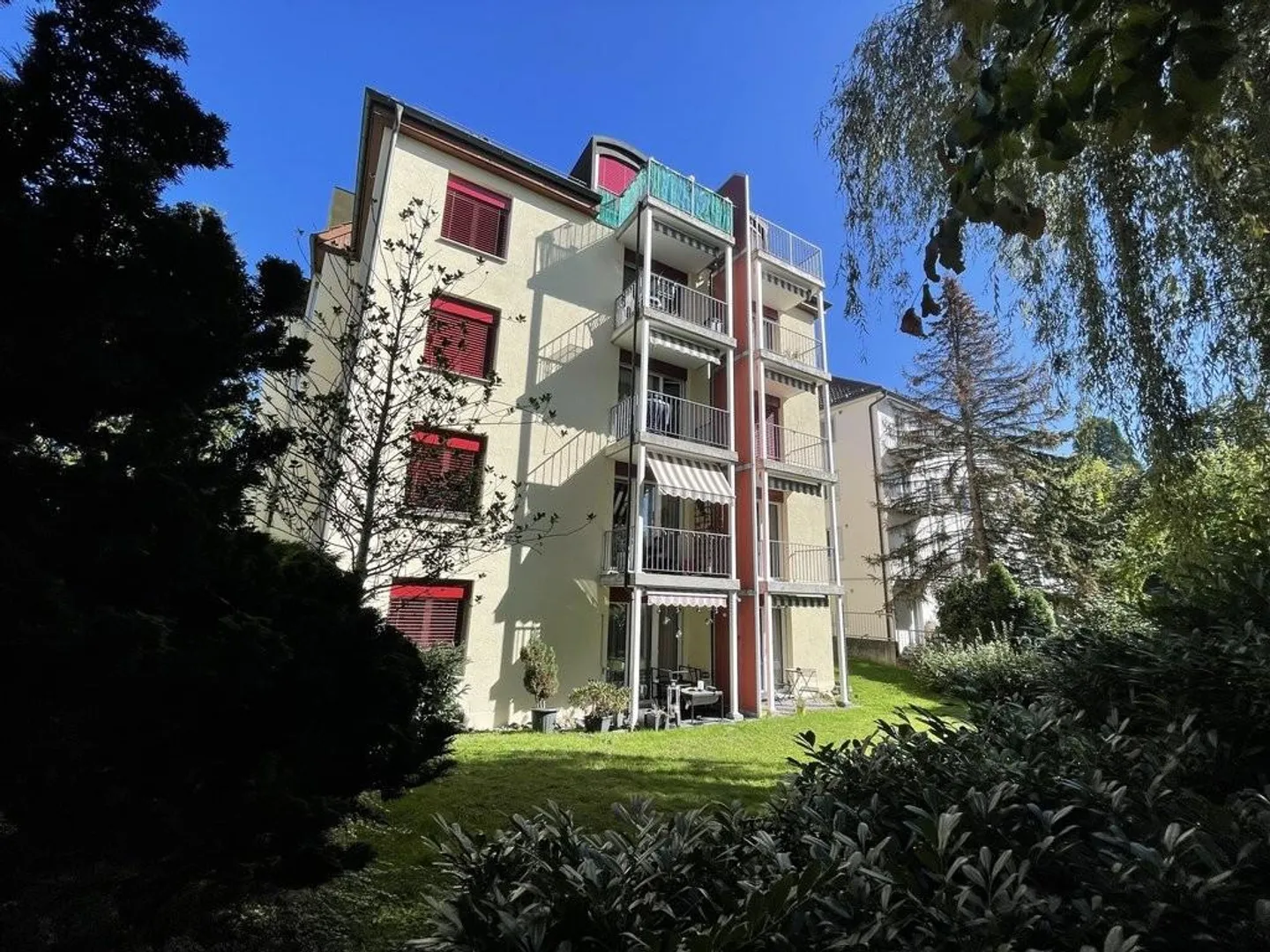 Schöne 4.5 Zimmer Wohnung mit Balkon - Foto 1 von 12