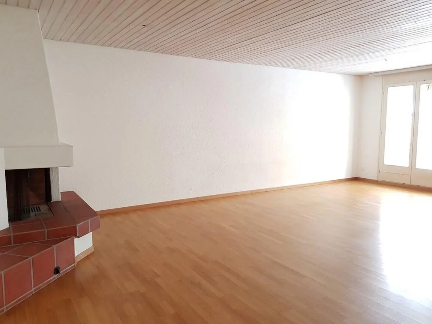 Schöne 4.5 Zimmer Wohnung mit Balkon - Foto 4 von 12