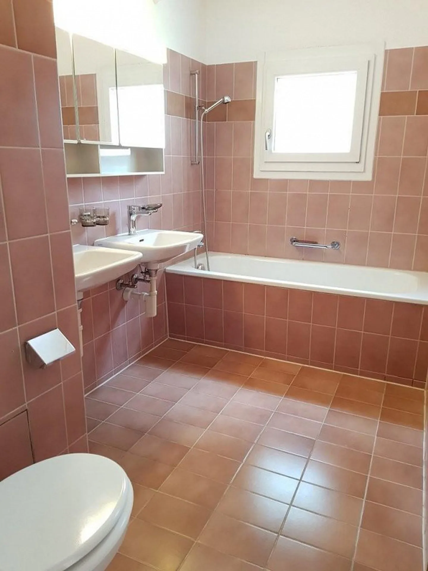 Schöne 4.5 Zimmer Wohnung mit Balkon - Foto 7 von 12