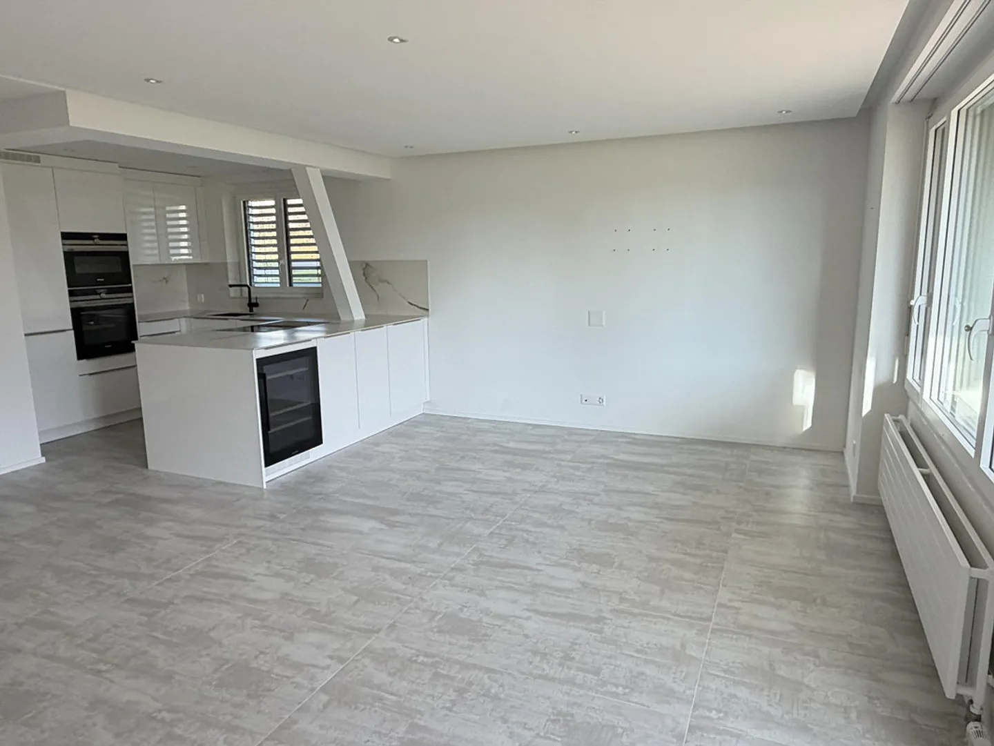 Appartement 2.5 pièces récemment rénové avec ascenseur et cave, Rapperswil-Jona - Photo 1 sur 9