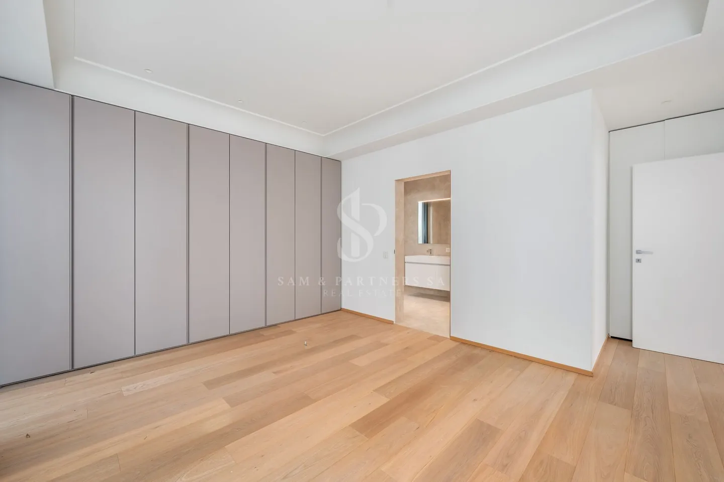 Appartamento di Lusso con Giardino - Foto 15 di 19