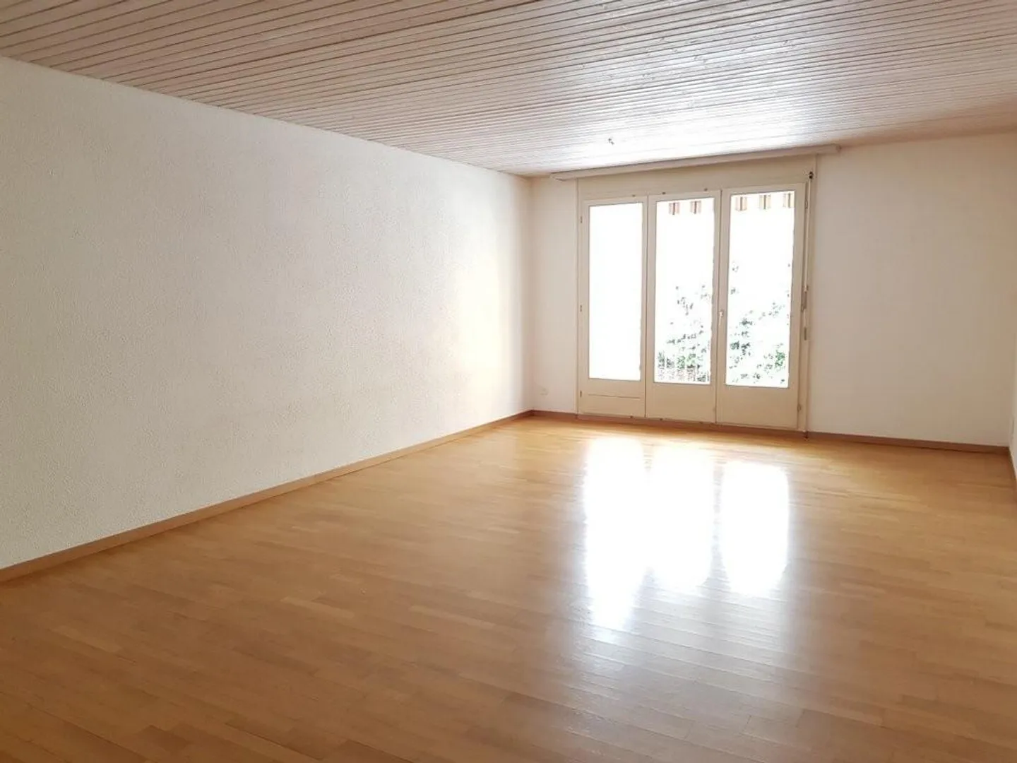 Schöne 4.5 Zimmer Wohnung mit Balkon - Foto 6 von 12