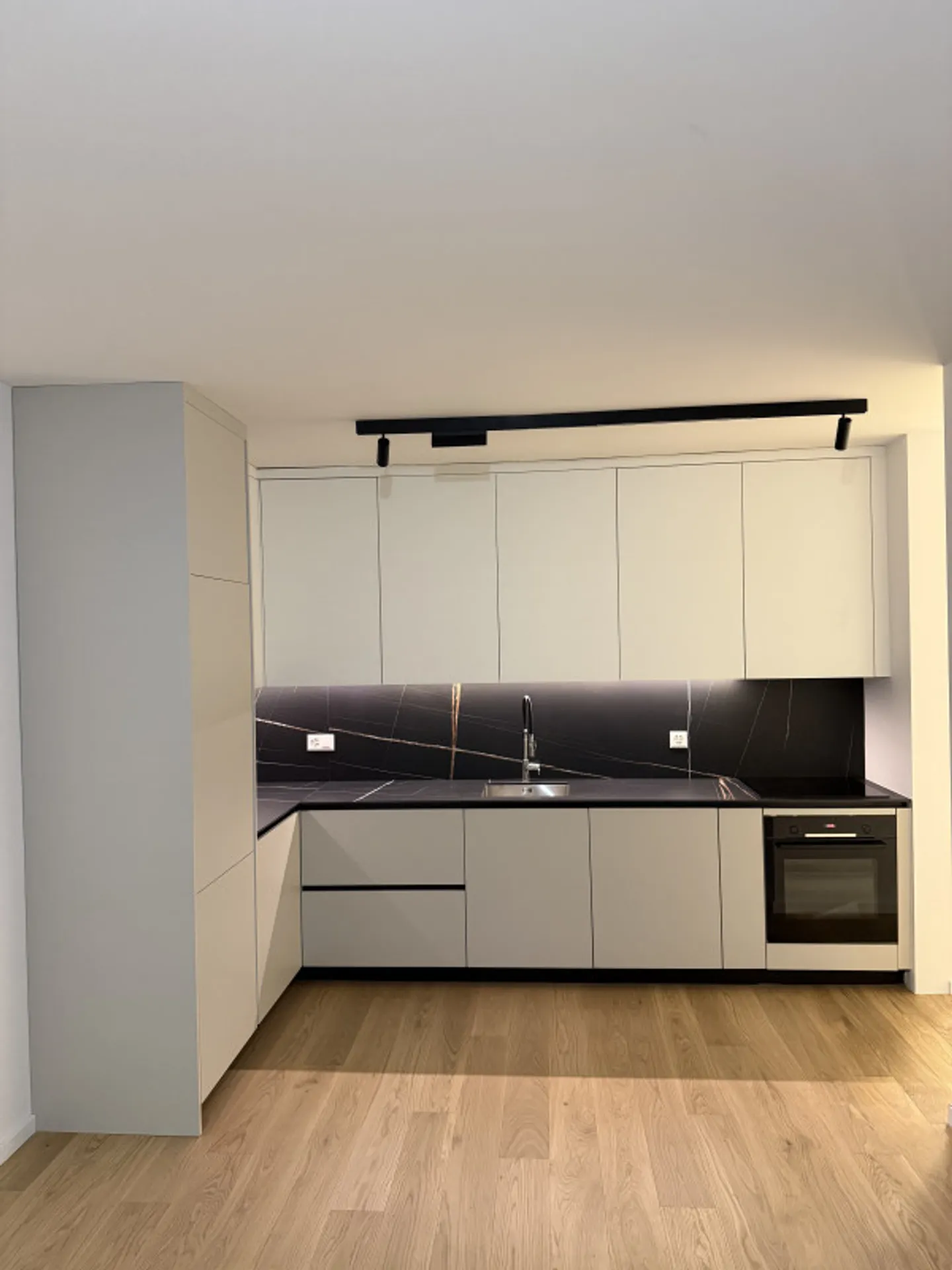 Stunning fully renovated apartment in the heart of Saint-Jean - Photo 1 of 5