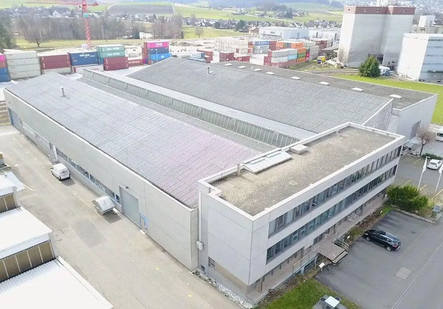 Espace de stockage à Niederhasli à des conditions attractives - Photo 1 sur 9