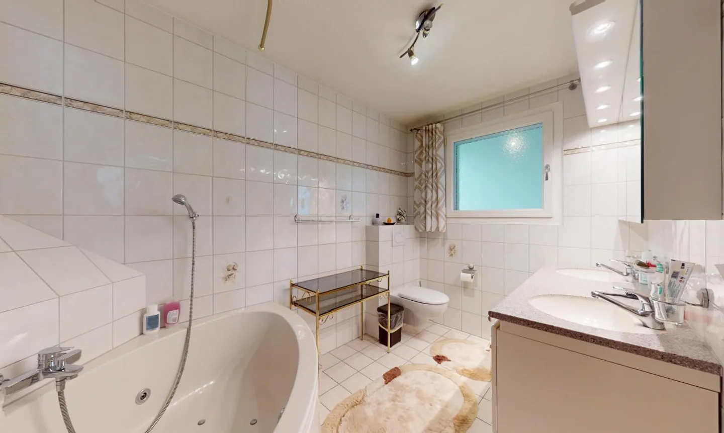 Doppelhaushälfte mit Pool und unabhängiger Wohnung - Foto 10 von 13